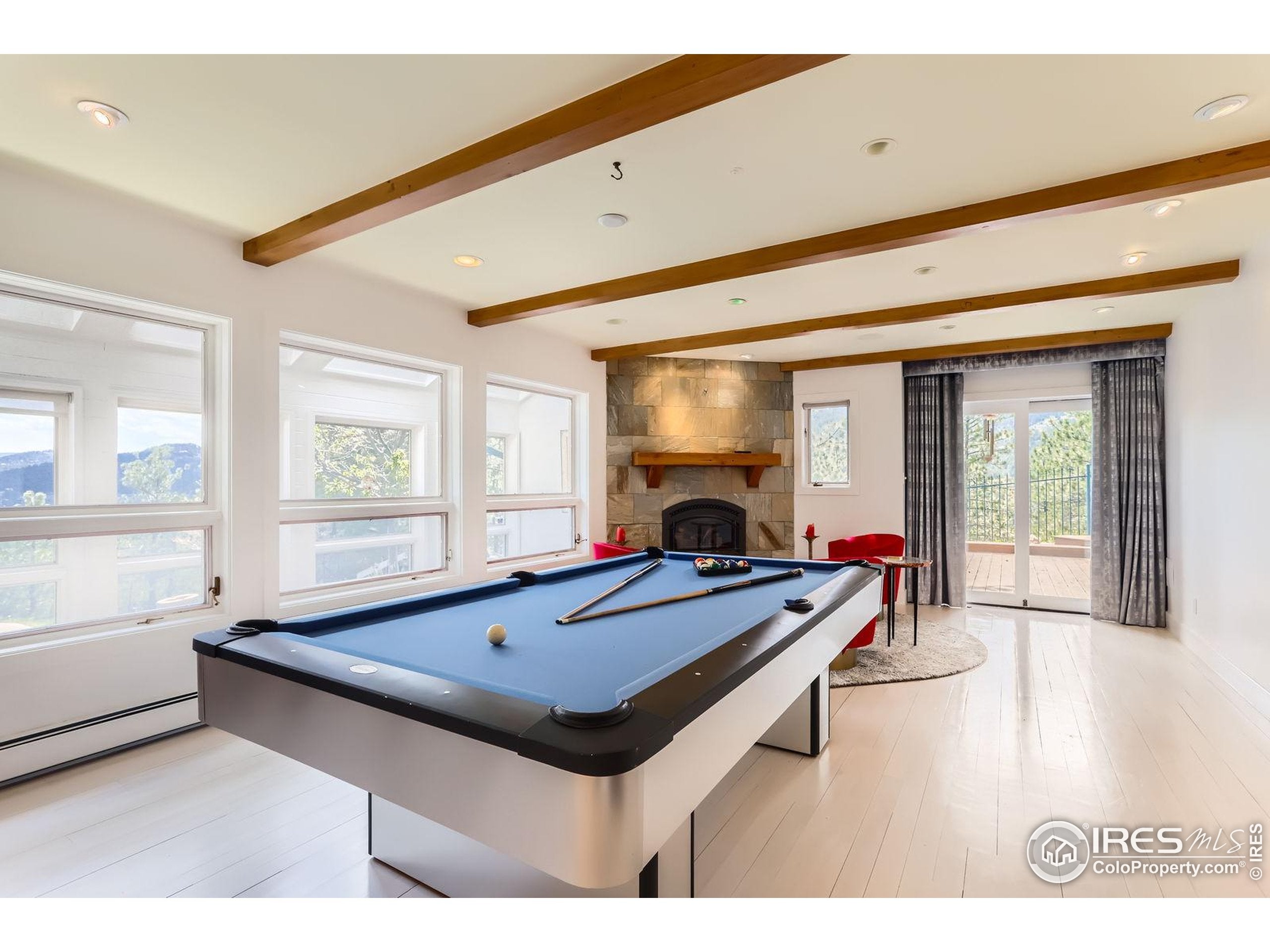 Boulder, Colorado, 80302, United States, 4 Bedrooms Bedrooms, ,5 BathroomsBathrooms,Residential,Pending,1953002