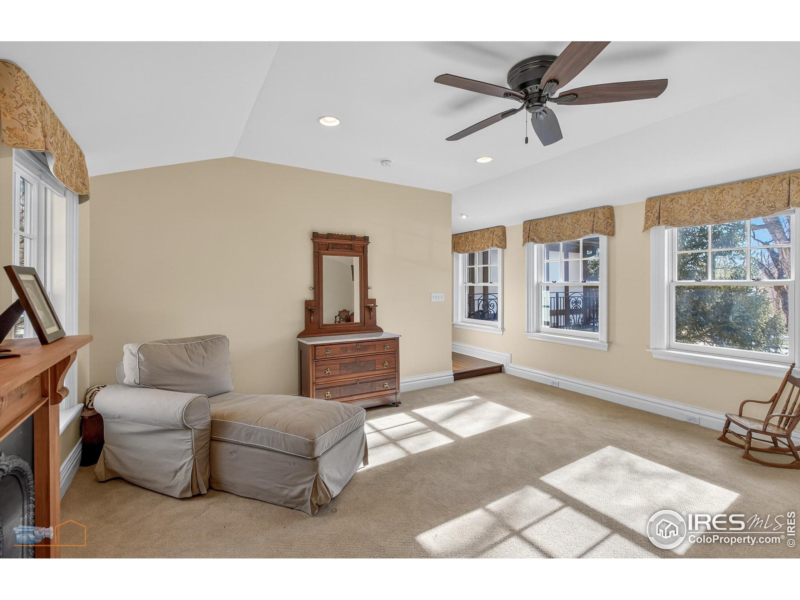 Boulder, Colorado, 80304, United States, 4 Bedrooms Bedrooms, ,5 BathroomsBathrooms,Residential,Active,2013422