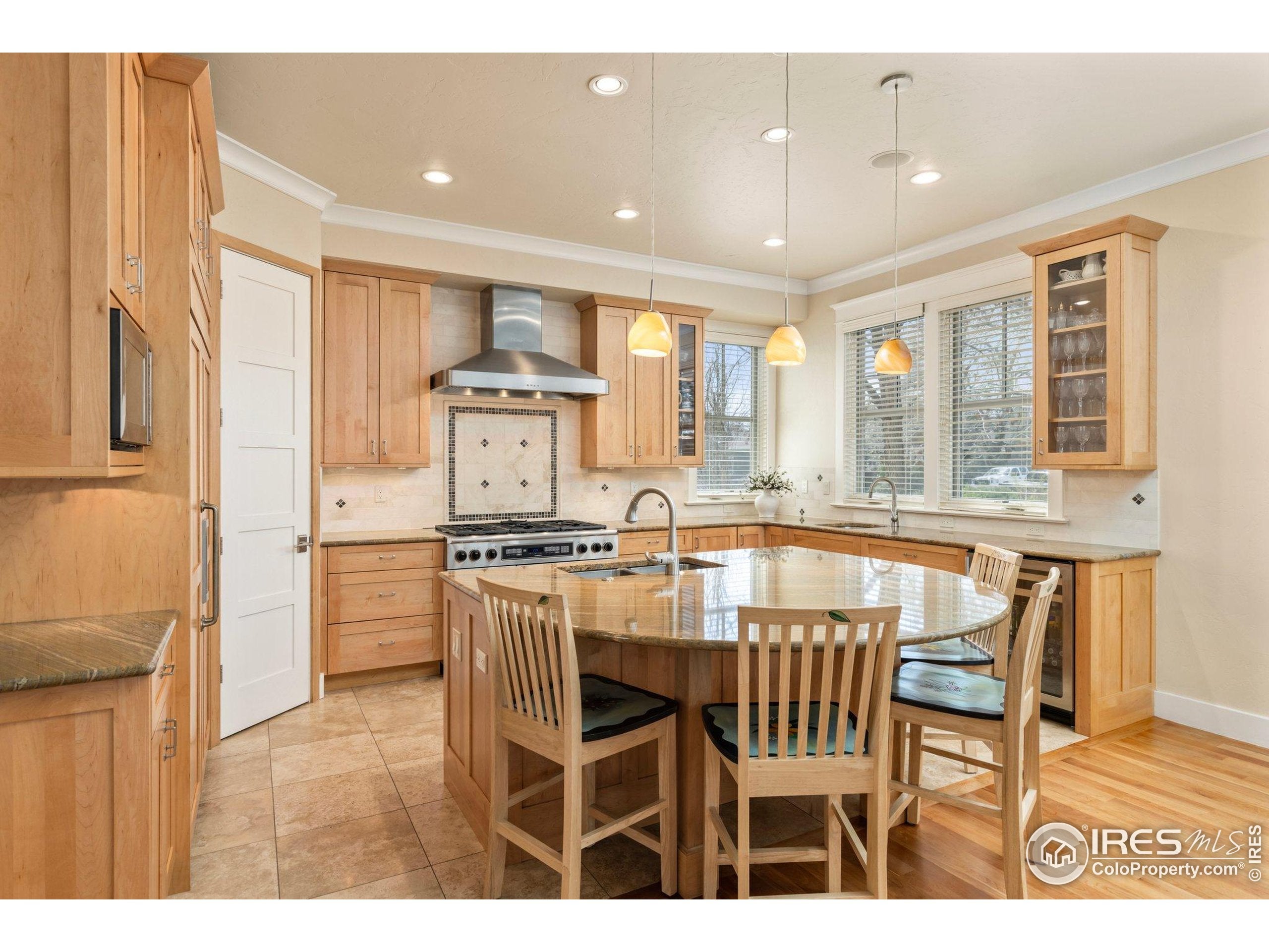 Louisville, Colorado, 80027, United States, 4 Bedrooms Bedrooms, ,5 BathroomsBathrooms,Residential,Active,1764452