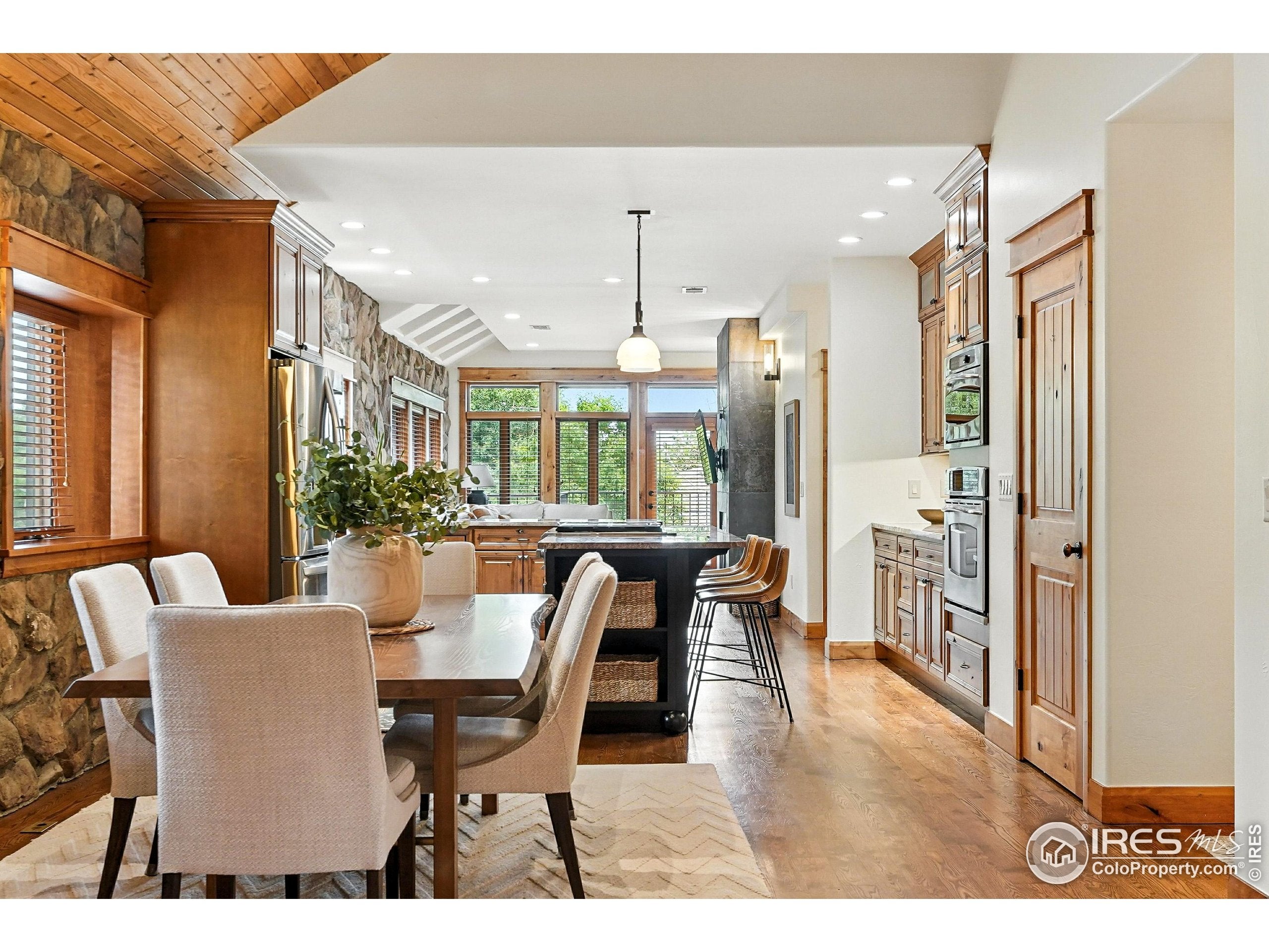 Boulder, Colorado, 80304, United States, 5 Bedrooms Bedrooms, ,4 BathroomsBathrooms,Residential,Active,1997632