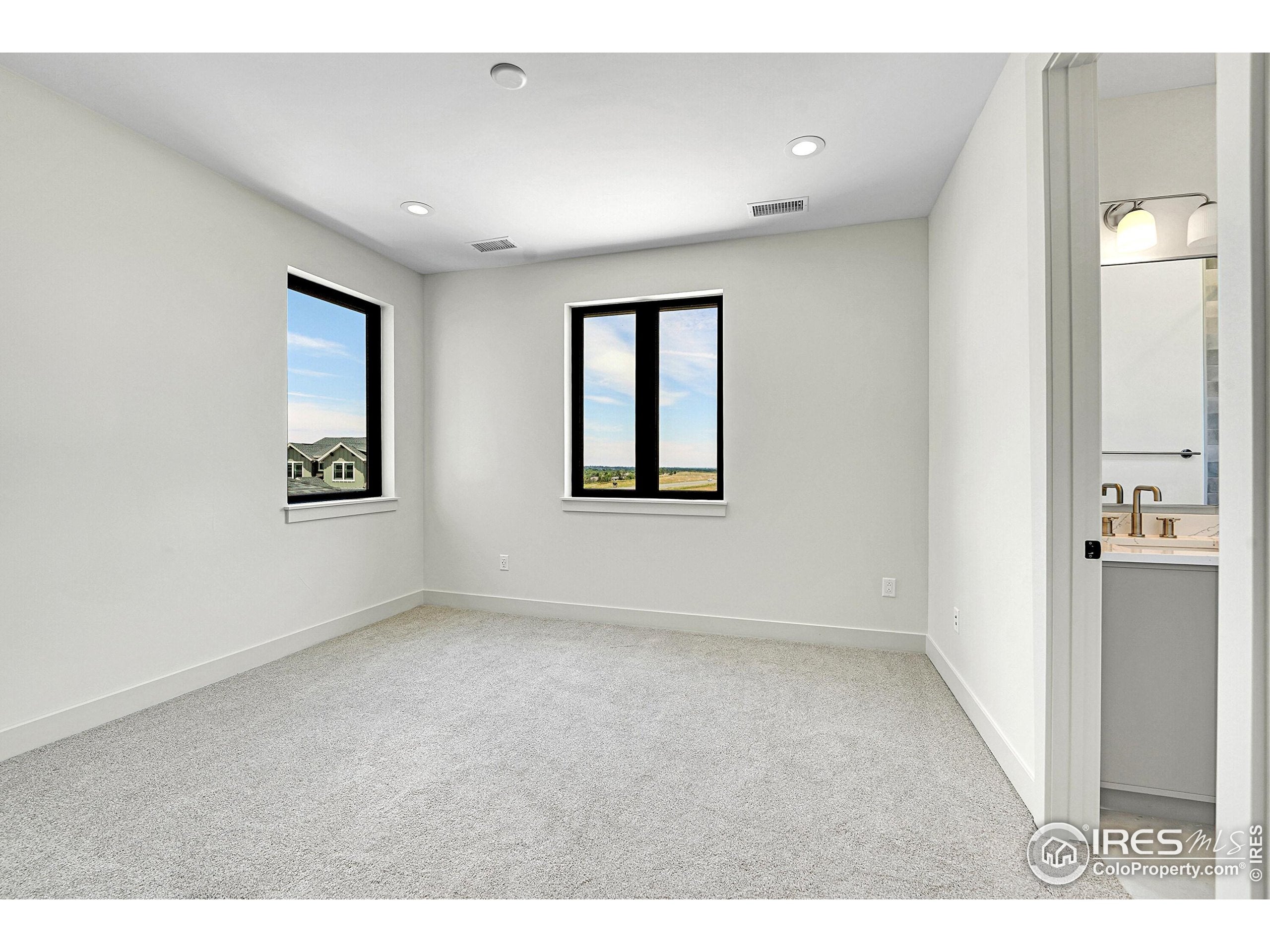 Louisville, Colorado, 80027, United States, 5 Bedrooms Bedrooms, ,6 BathroomsBathrooms,Residential,Active,1997547