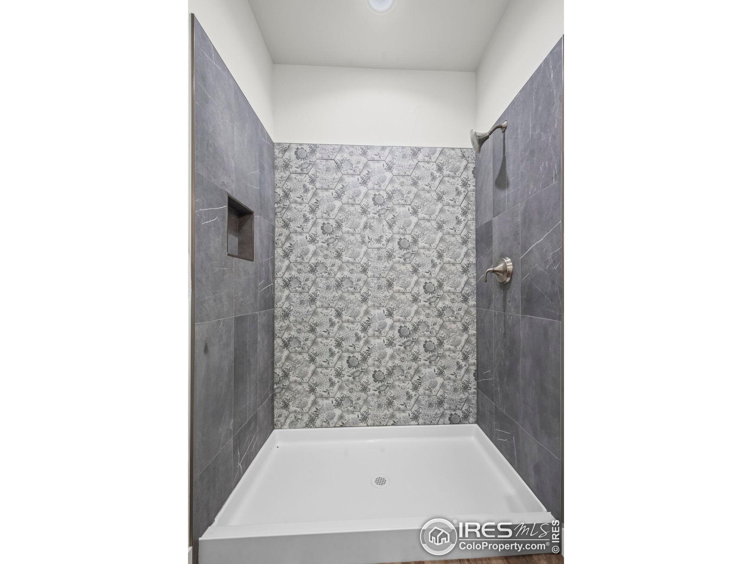 Lafayette, Colorado, 80026, United States, 5 Bedrooms Bedrooms, ,7 BathroomsBathrooms,Residential,Active,2006932