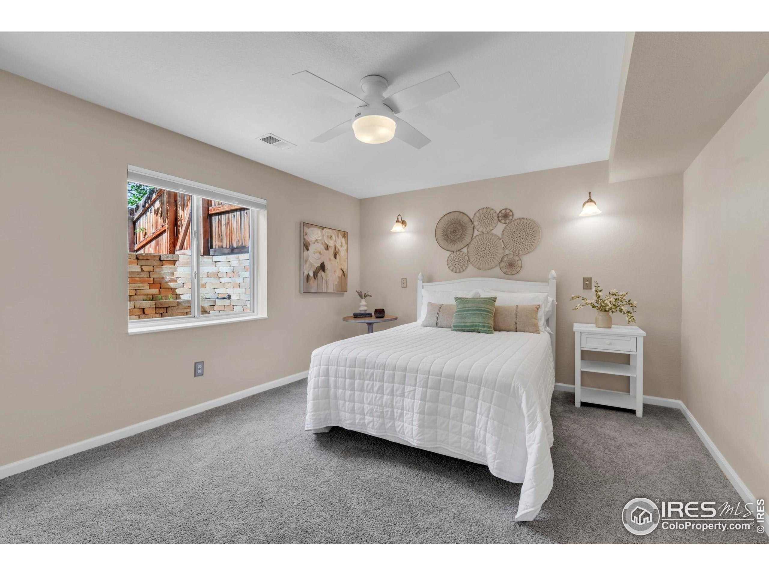 Louisville, Colorado, 80027, United States, 3 Bedrooms Bedrooms, ,3 BathroomsBathrooms,Residential,Active,1944039