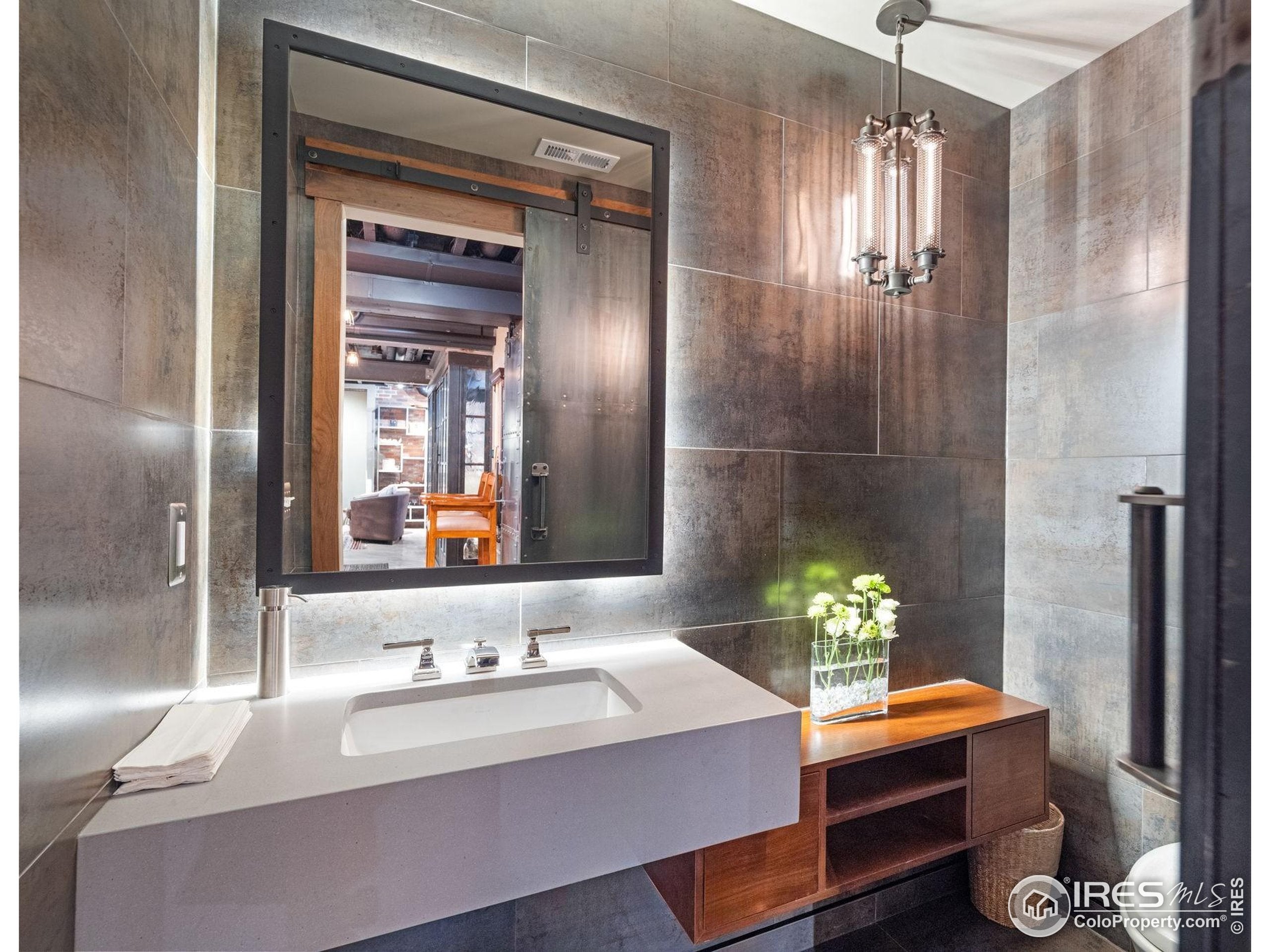 Fort Collins, Colorado, 80521, United States, 3 Bedrooms Bedrooms, ,5 BathroomsBathrooms,Residential,Active,1821975