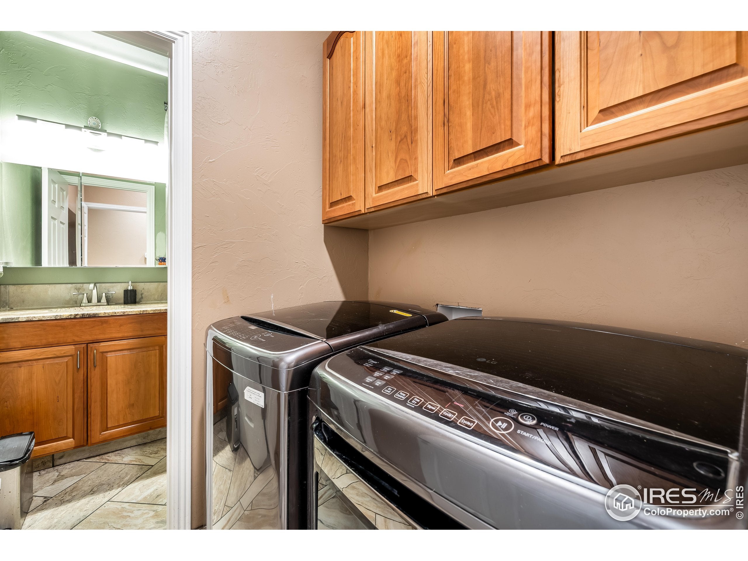 La Salle, Colorado, 80645, United States, 6 Bedrooms Bedrooms, ,4 BathroomsBathrooms,Residential,Active,1953283