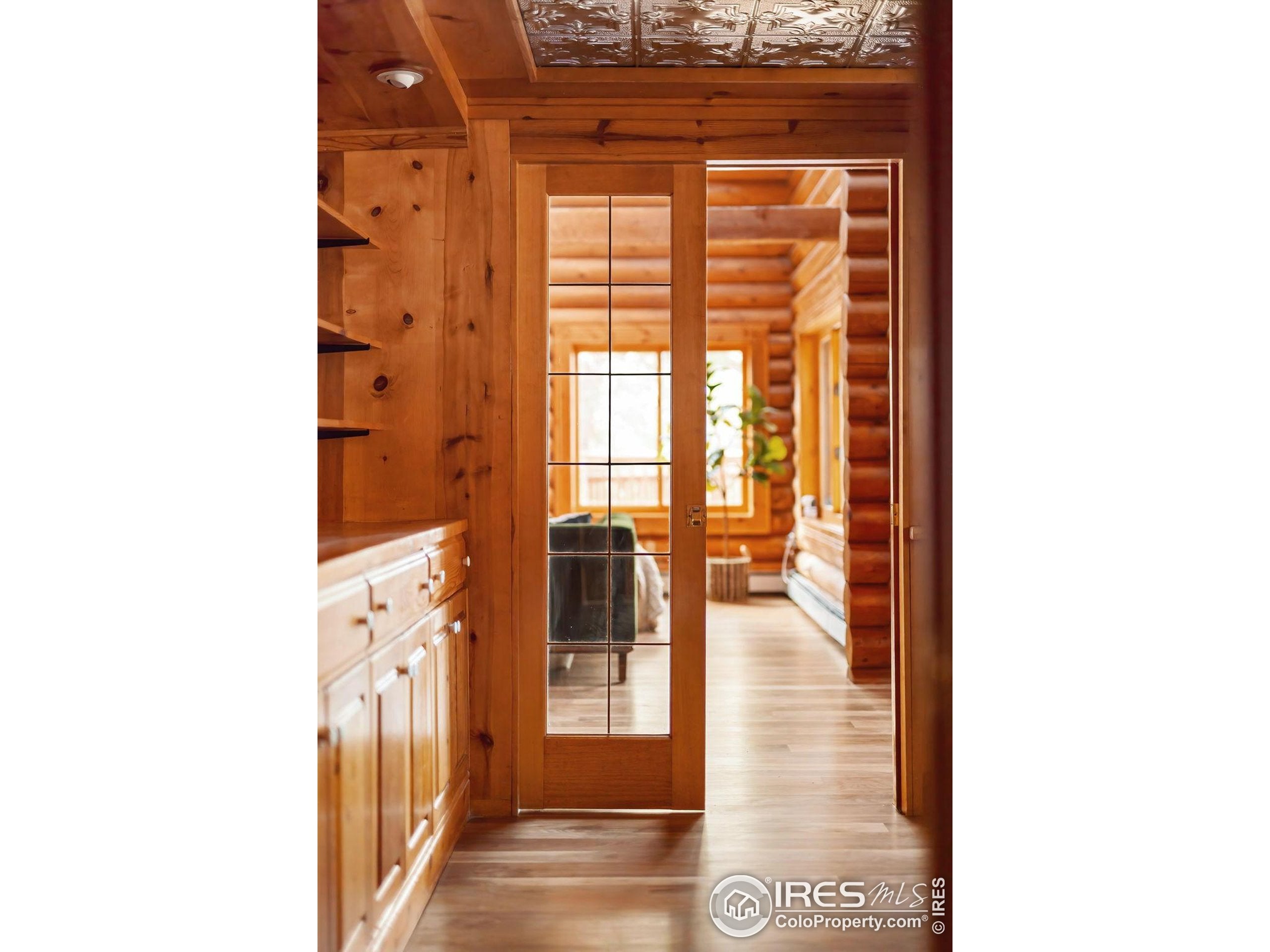 Boulder, Colorado, 80302, United States, 4 Bedrooms Bedrooms, ,4 BathroomsBathrooms,Residential,Active,1997631