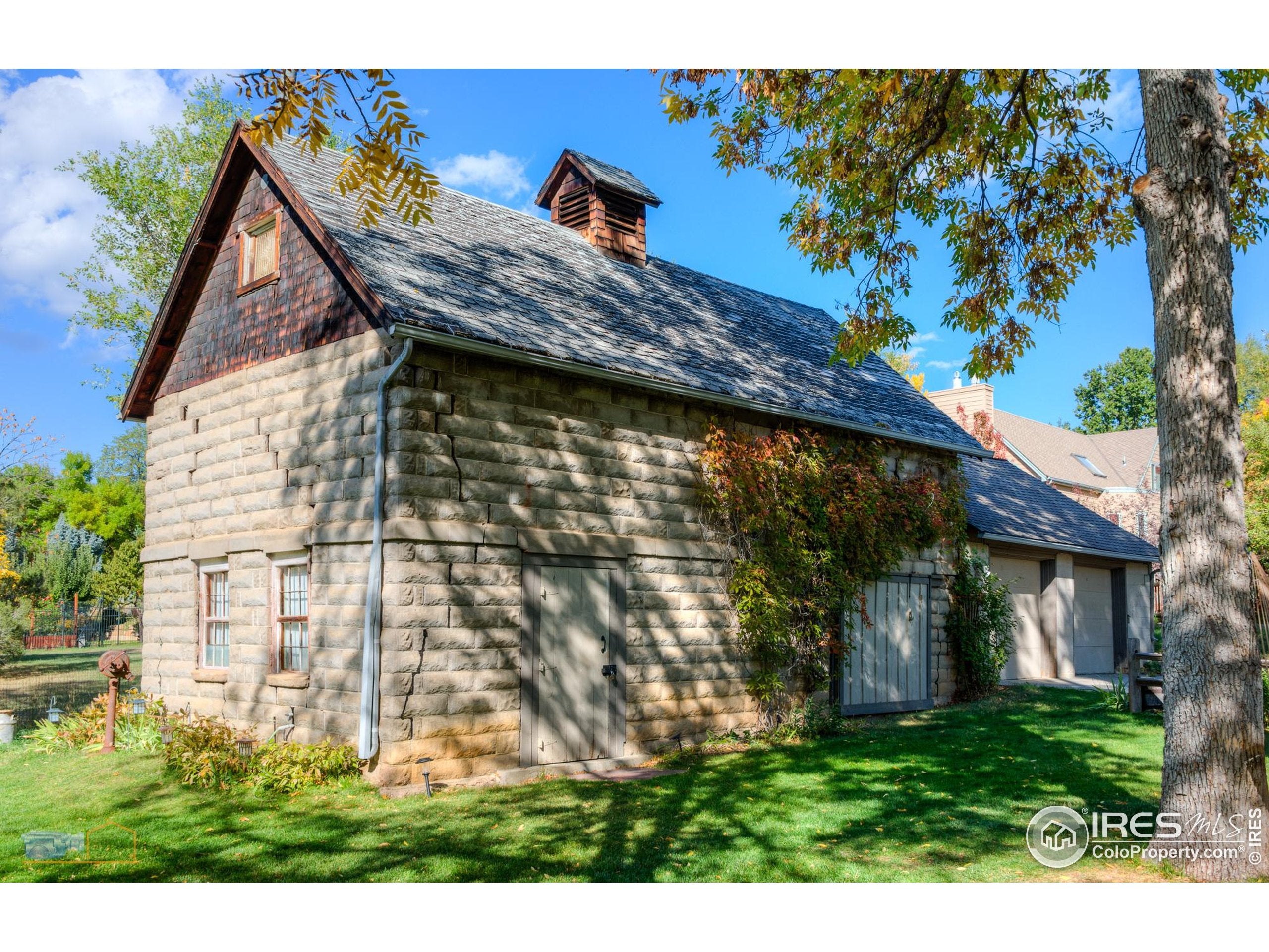 Boulder, Colorado, 80304, United States, 4 Bedrooms Bedrooms, ,3 BathroomsBathrooms,Residential,Active,1997639