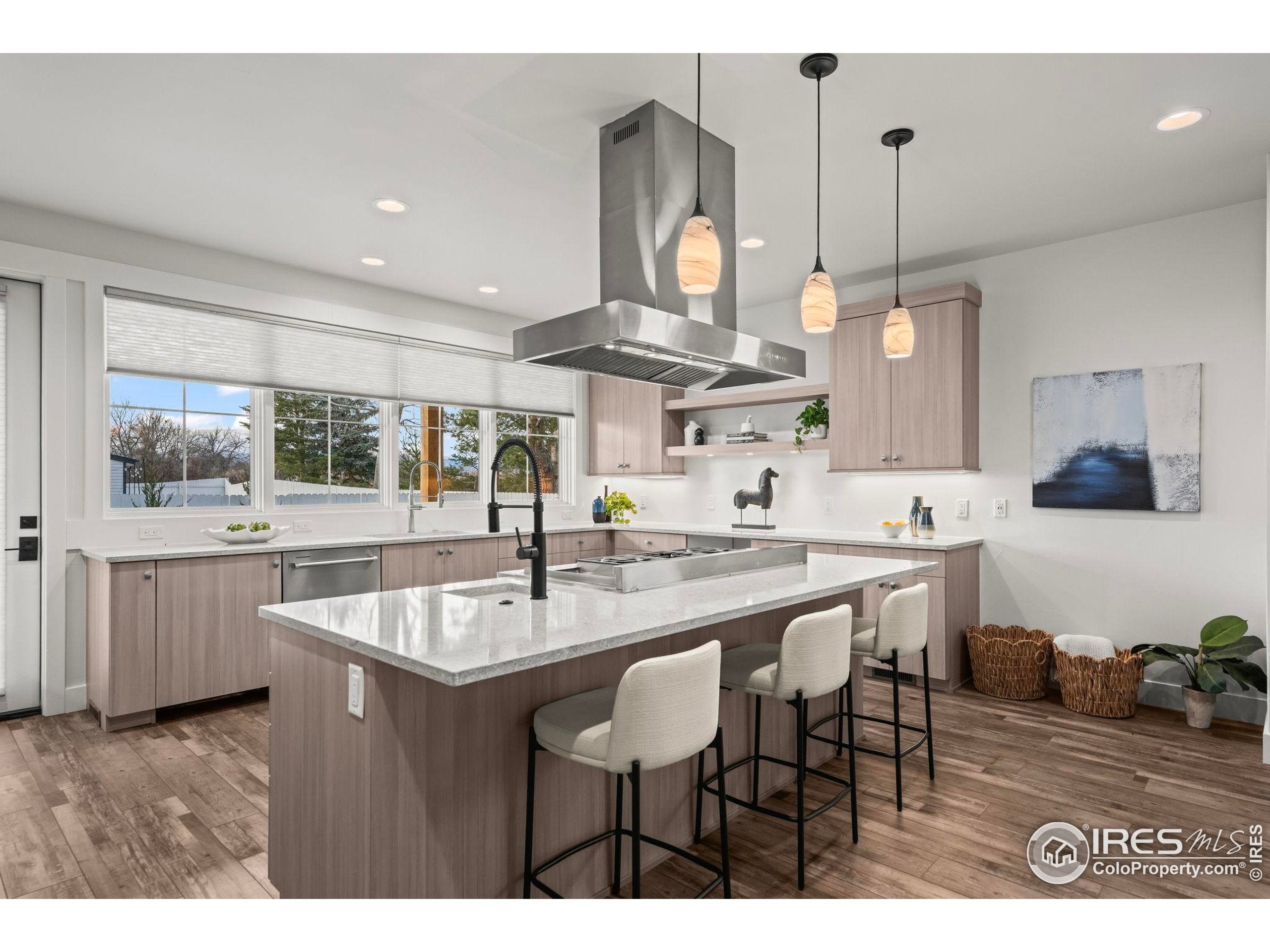 Lafayette, Colorado, 80026, United States, 5 Bedrooms Bedrooms, ,7 BathroomsBathrooms,Residential,Active,2006932