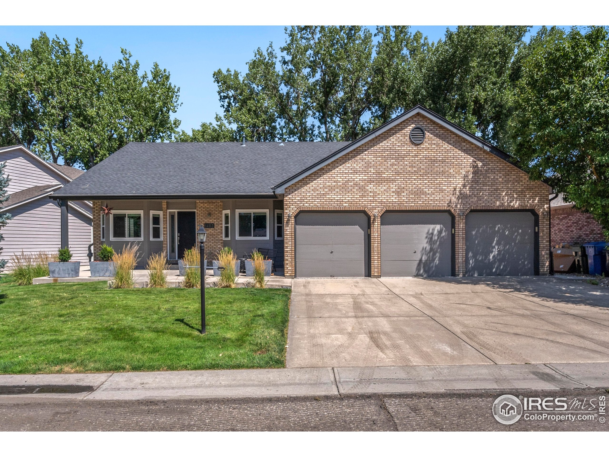 Loveland, Colorado, 80538, United States, 5 Bedrooms Bedrooms, ,3 BathroomsBathrooms,Residential,Active,1904189
