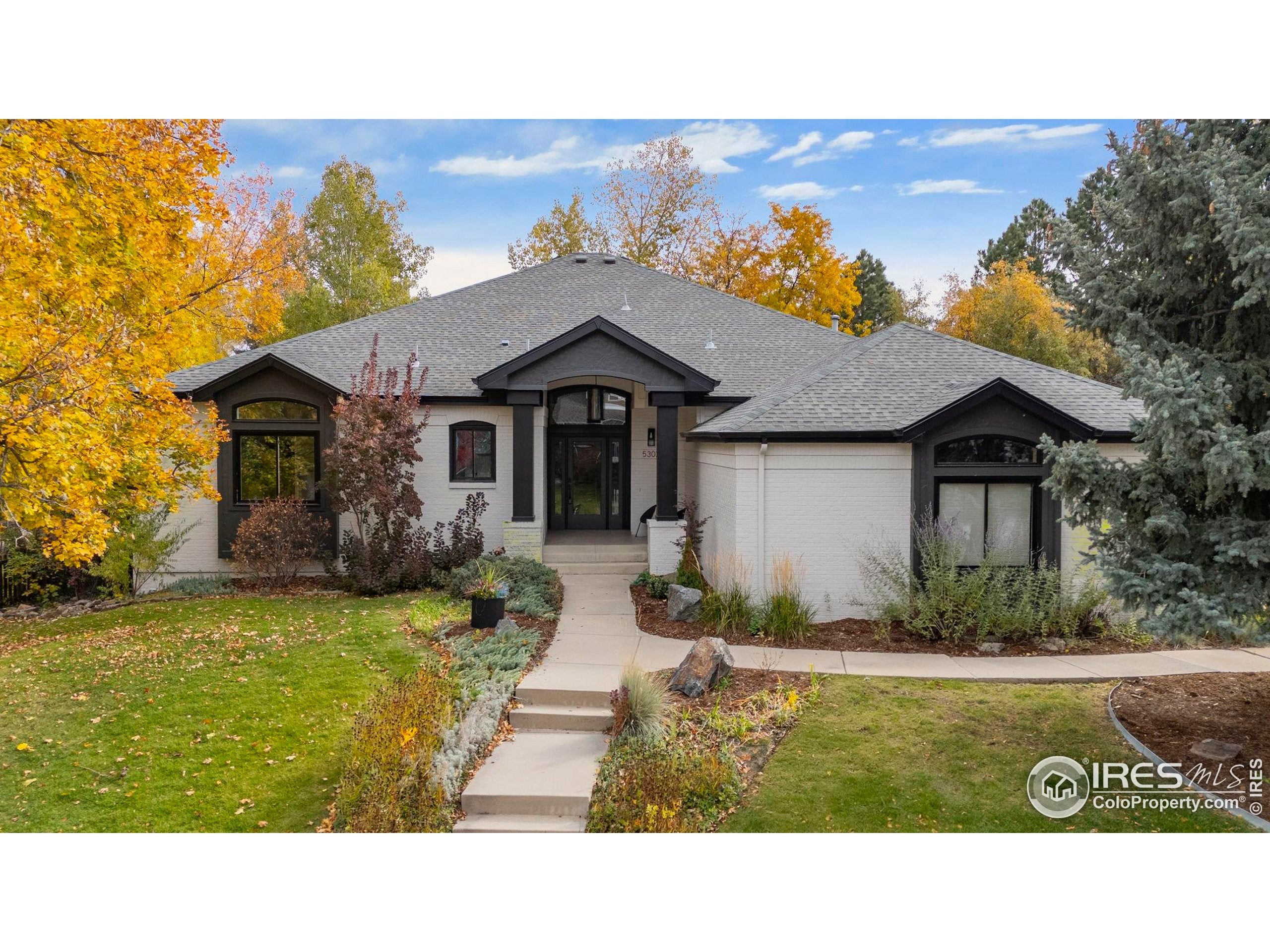 Boulder, Colorado, 80301, United States, 4 Bedrooms Bedrooms, ,4 BathroomsBathrooms,Residential,Active,1997569