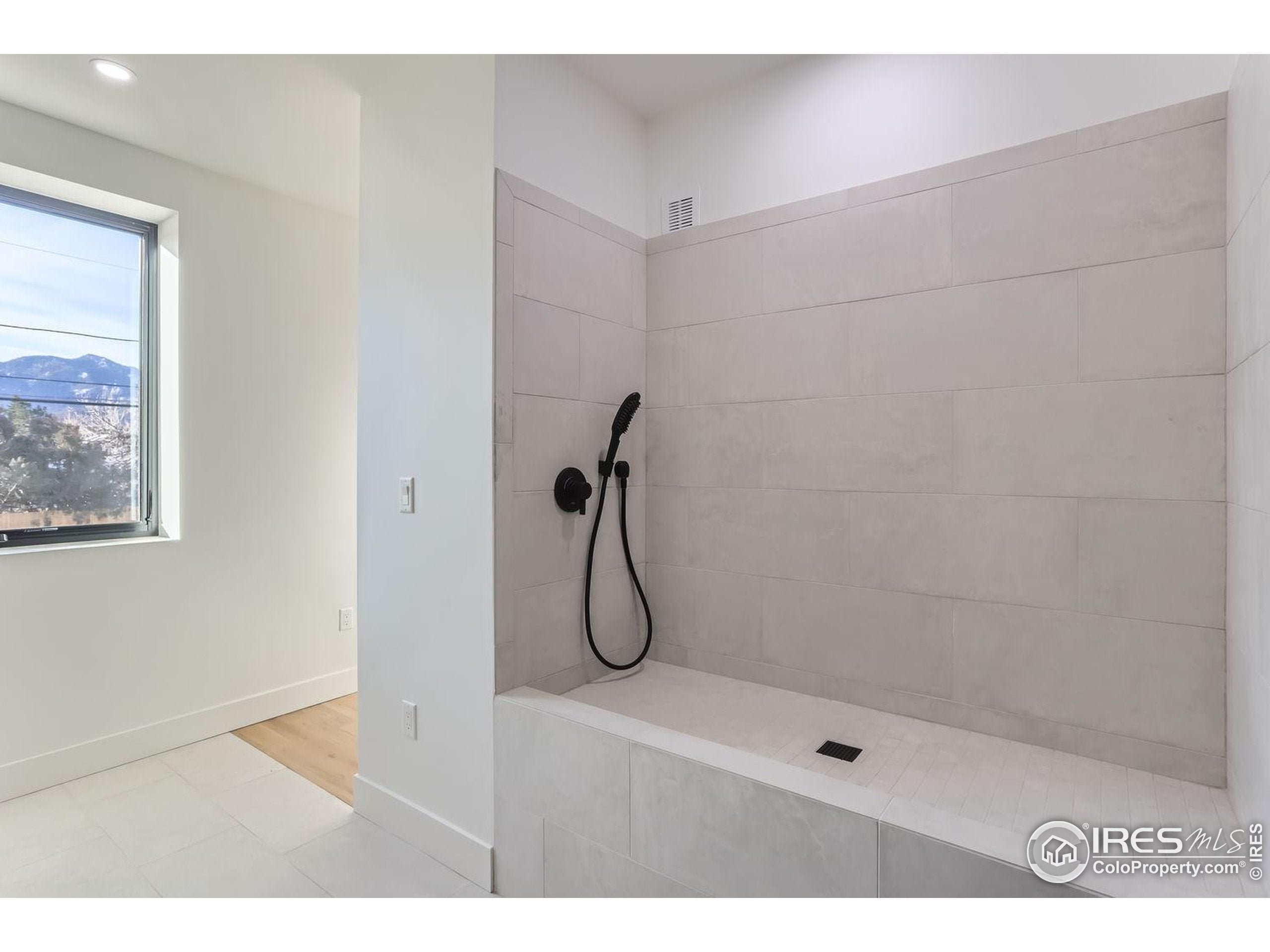 Boulder, Colorado, 80304, United States, 4 Bedrooms Bedrooms, ,4 BathroomsBathrooms,Residential,Active,2002331