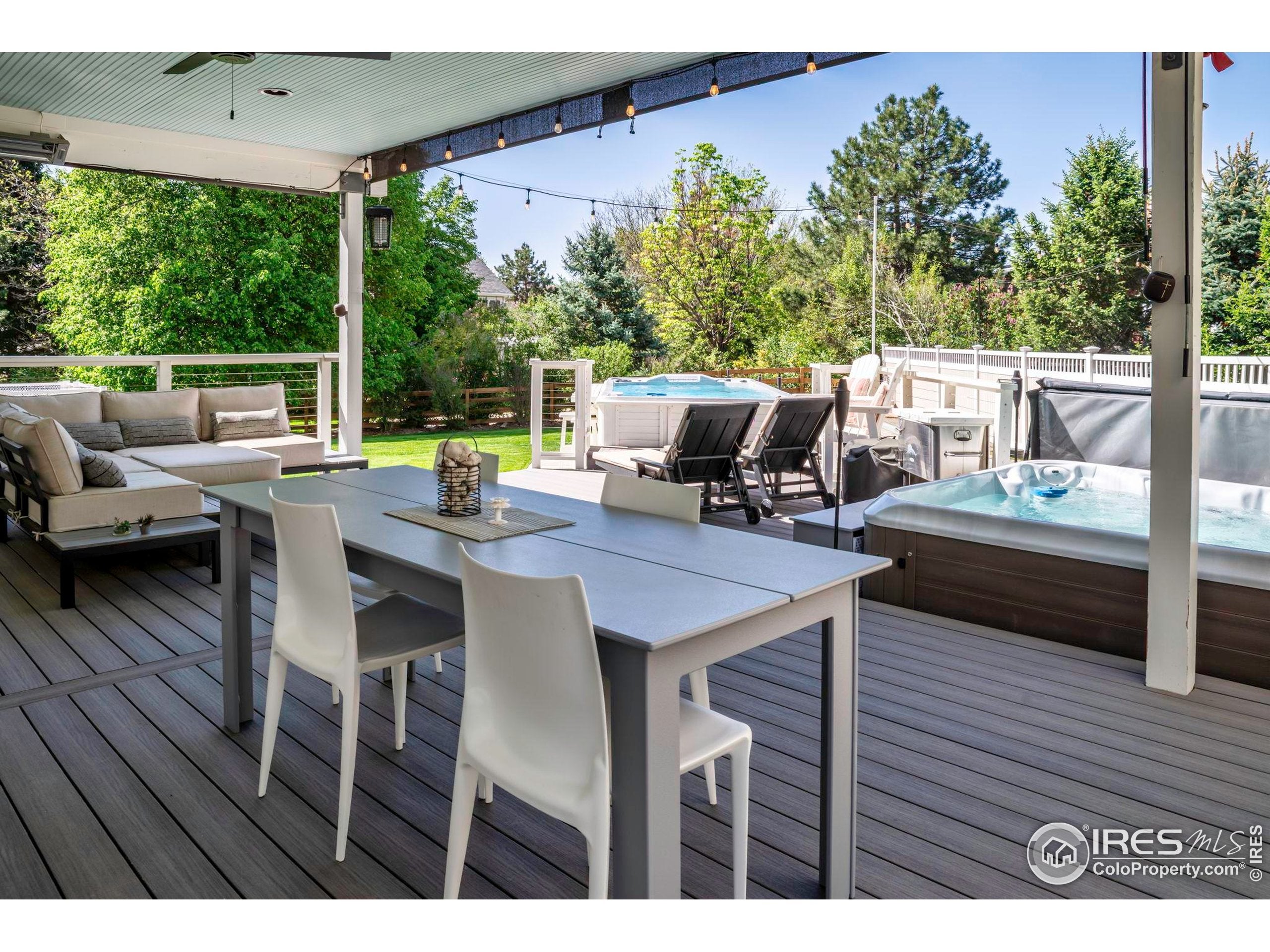 Louisville, Colorado, 80027, United States, 4 Bedrooms Bedrooms, ,4 BathroomsBathrooms,Residential,Active,1821969