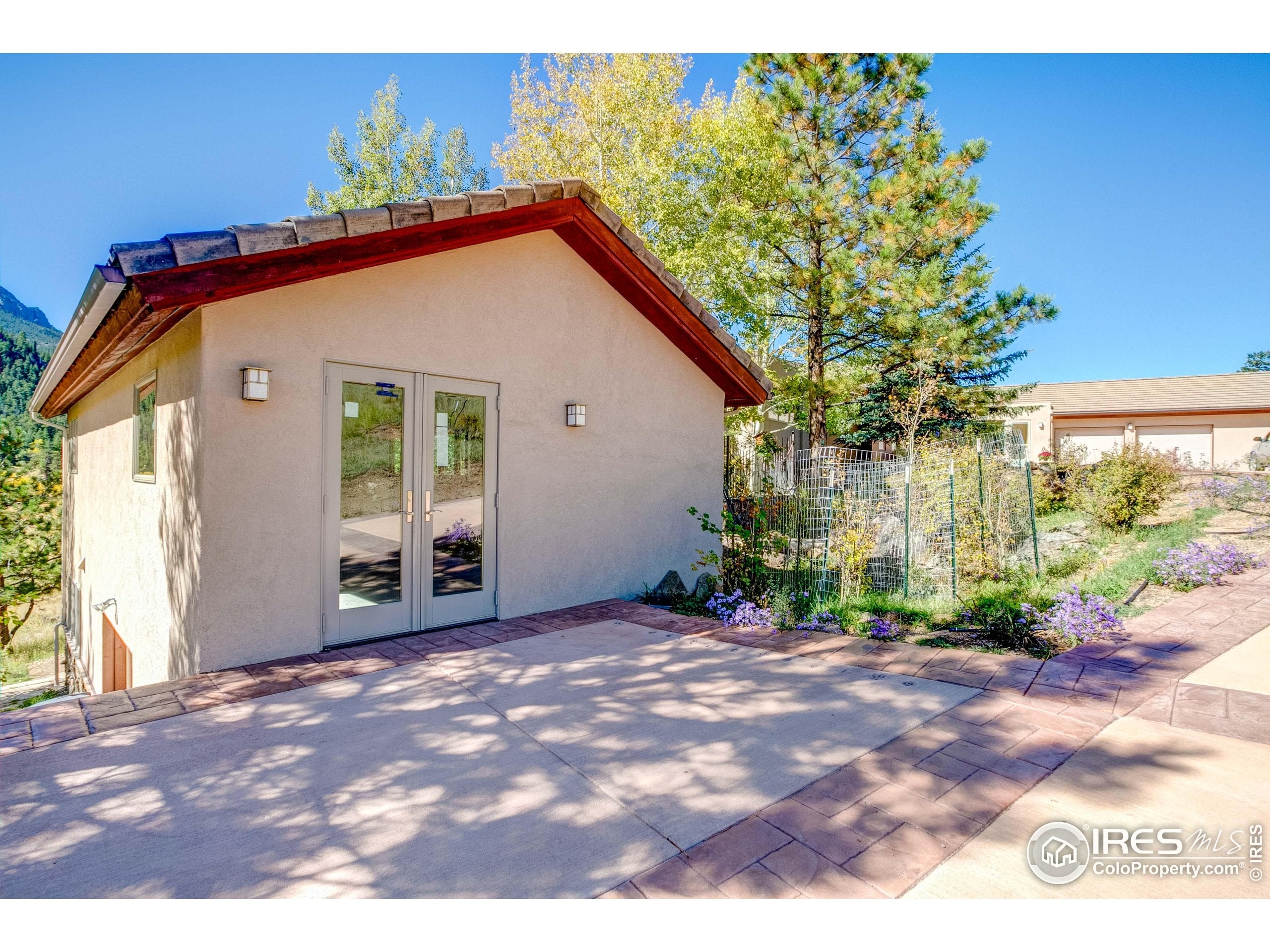 Estes Park, Colorado, 80517, United States, 6 Bedrooms Bedrooms, ,6 BathroomsBathrooms,Residential,Active,1952470