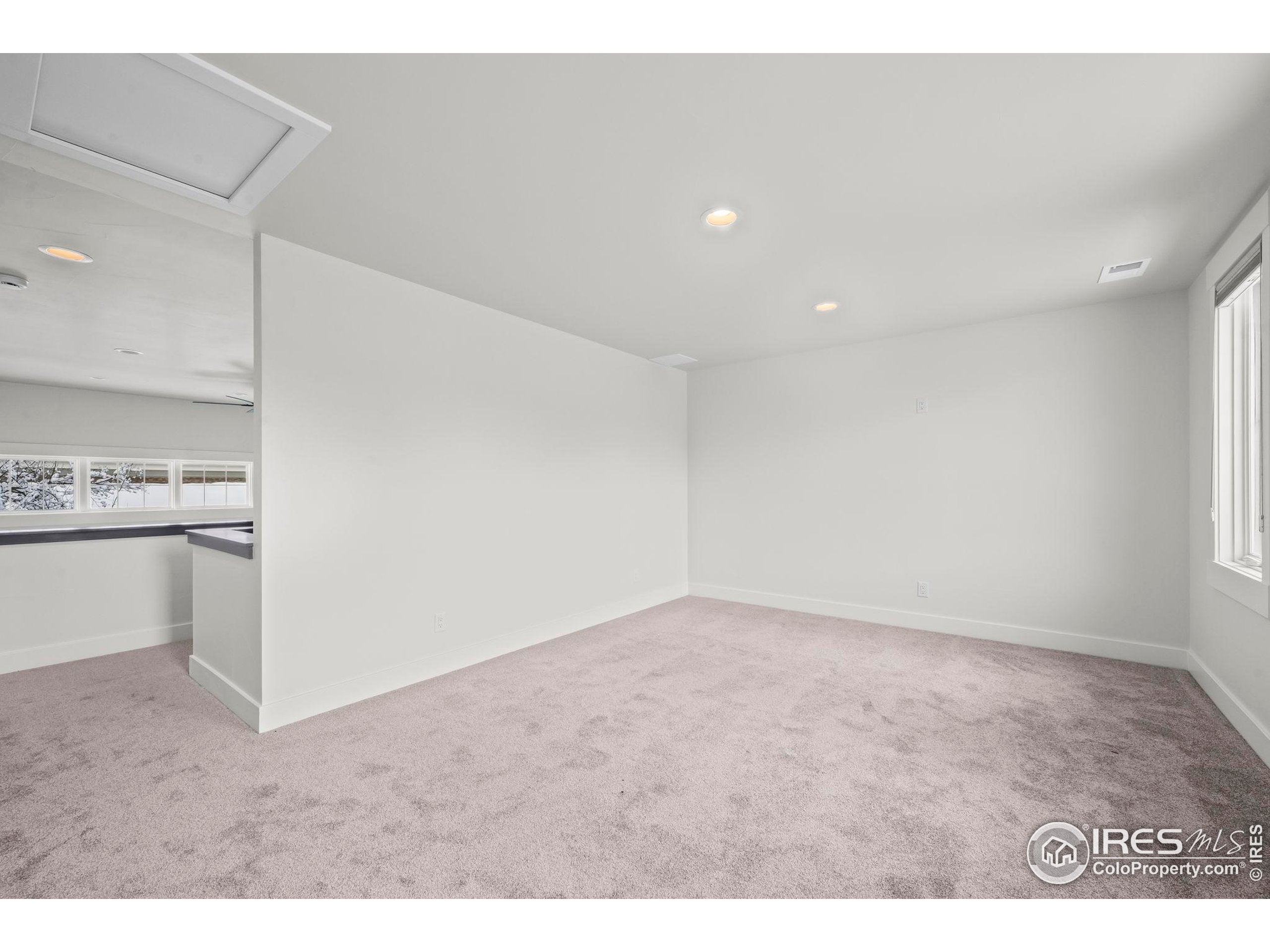 Lafayette, Colorado, 80026, United States, 5 Bedrooms Bedrooms, ,7 BathroomsBathrooms,Residential,Active,2006932