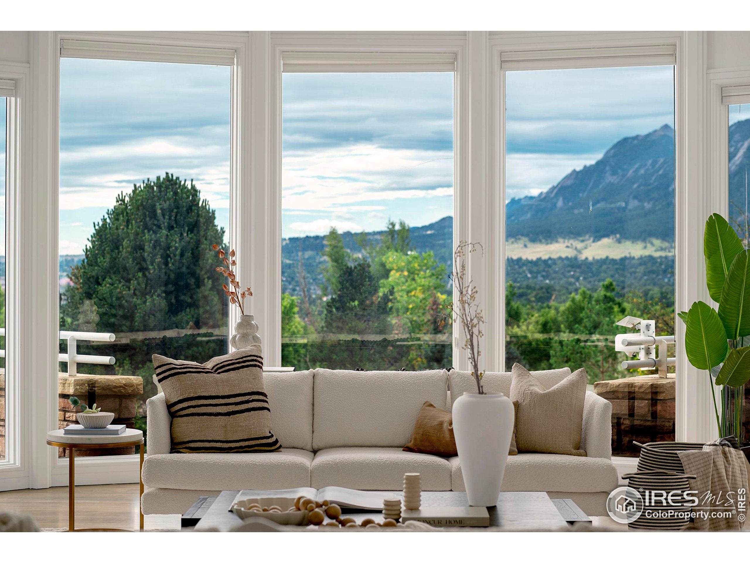 Boulder, Colorado, 80304, United States, 5 Bedrooms Bedrooms, ,7 BathroomsBathrooms,Residential,Active,1997581