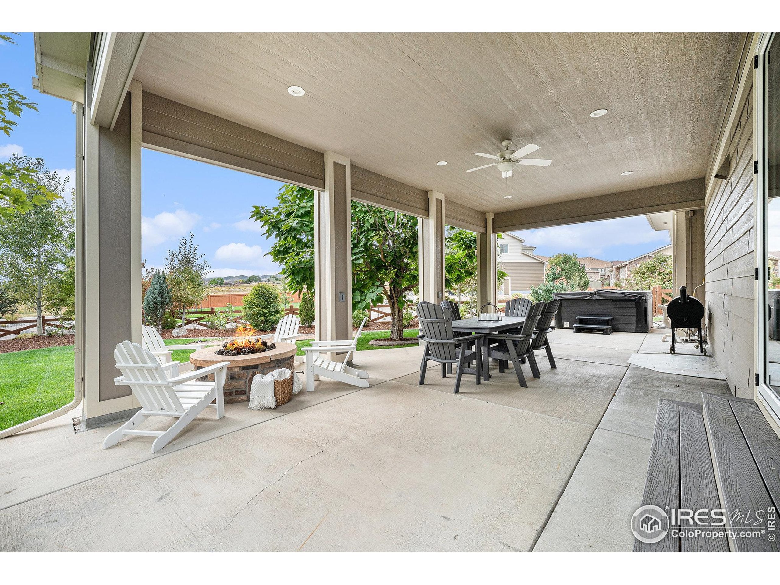 Arvada, Colorado, 80403, United States, 4 Bedrooms Bedrooms, ,5 BathroomsBathrooms,Residential,Active,1952032