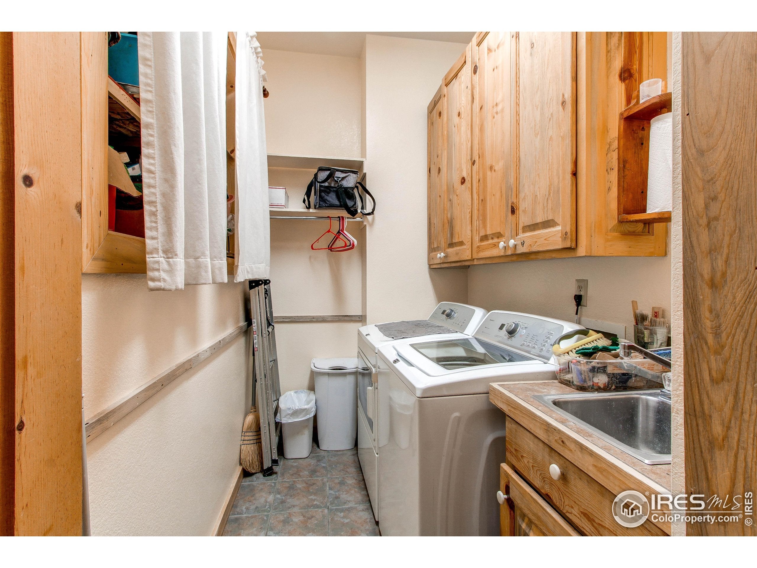 Berthoud, Colorado, 80513, United States, 5 Bedrooms Bedrooms, ,6 BathroomsBathrooms,Residential,Active,1877780