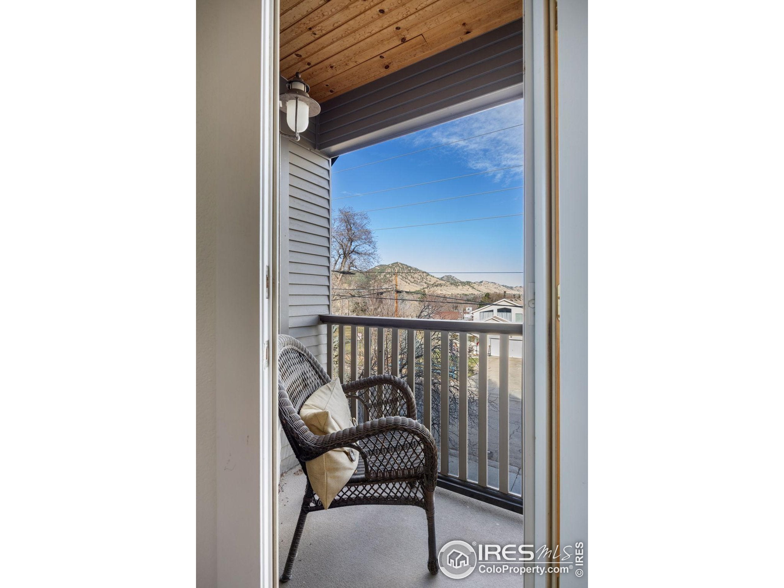 Boulder, Colorado, 80302, United States, 4 Bedrooms Bedrooms, ,4 BathroomsBathrooms,Residential,Active,2011850