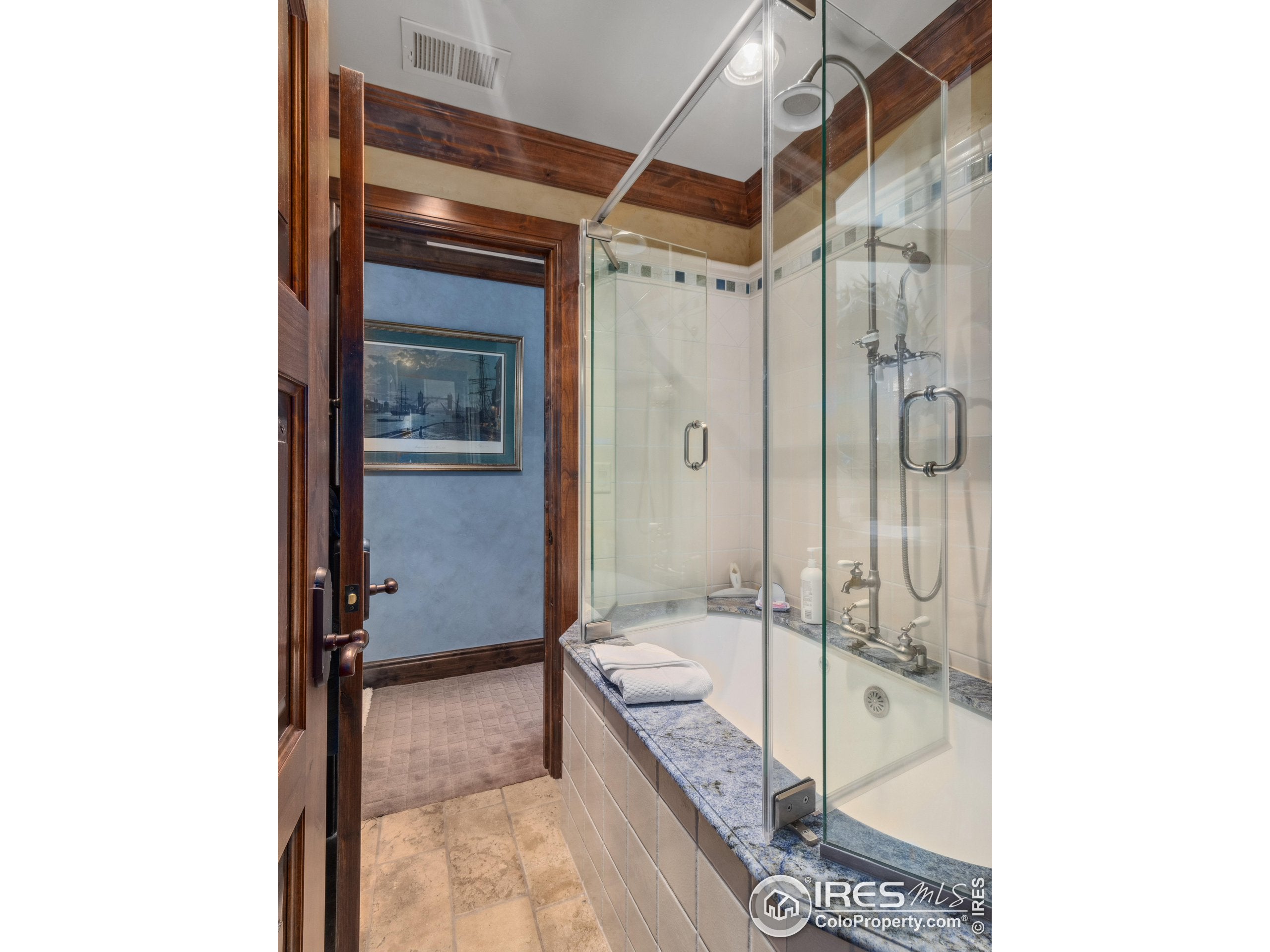 Estes Park, Colorado, 80517, United States, ,4 BathroomsBathrooms,Residential,Active,1702117