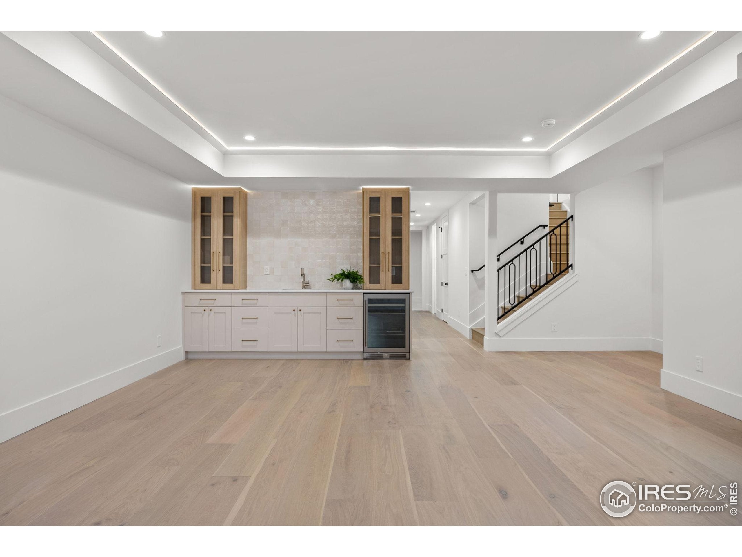 Louisville, Colorado, 80027, United States, 6 Bedrooms Bedrooms, ,4 BathroomsBathrooms,Residential,Active,1903214