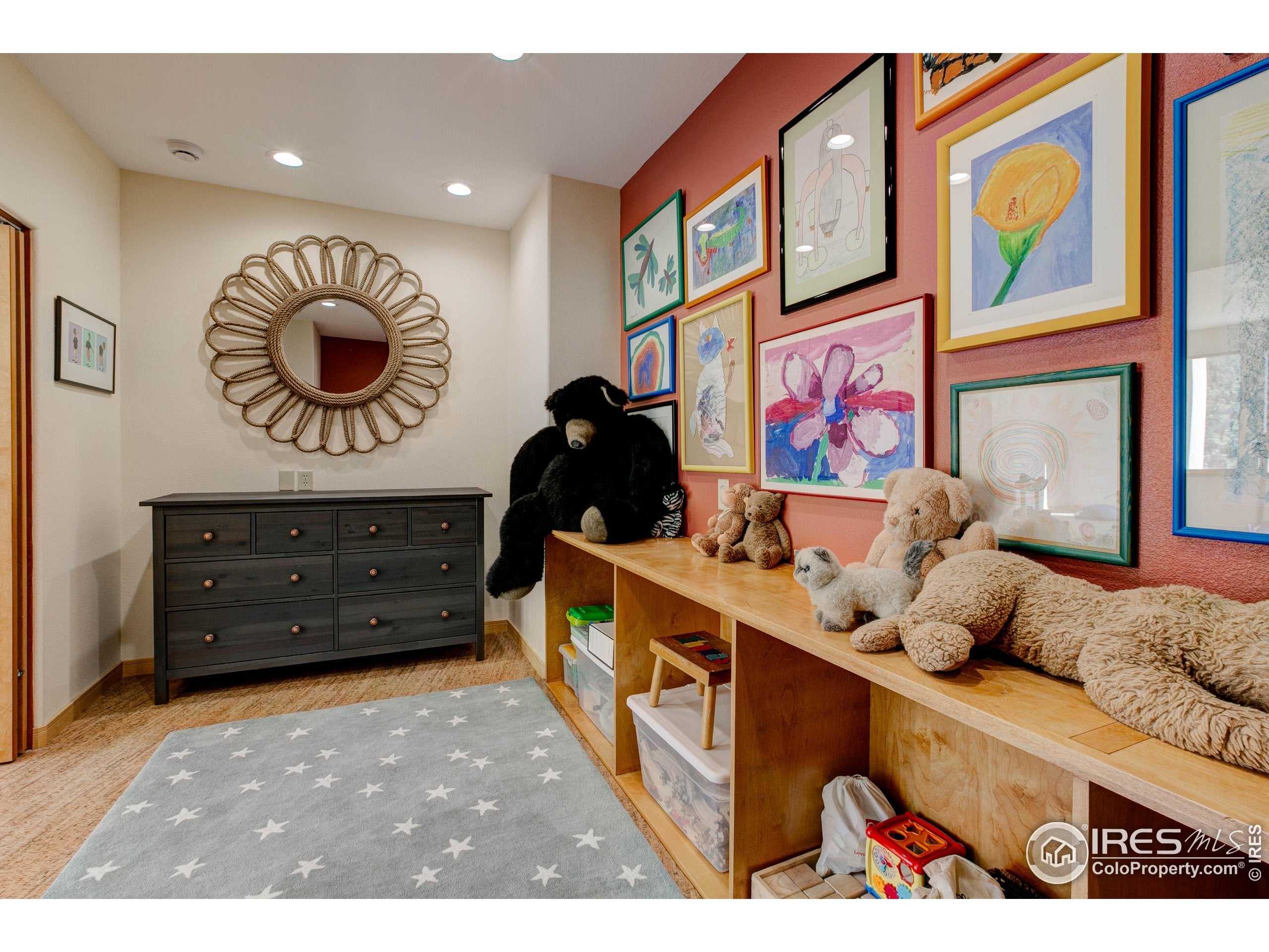 Estes Park, Colorado, 80517, United States, 6 Bedrooms Bedrooms, ,6 BathroomsBathrooms,Residential,Active,1952470