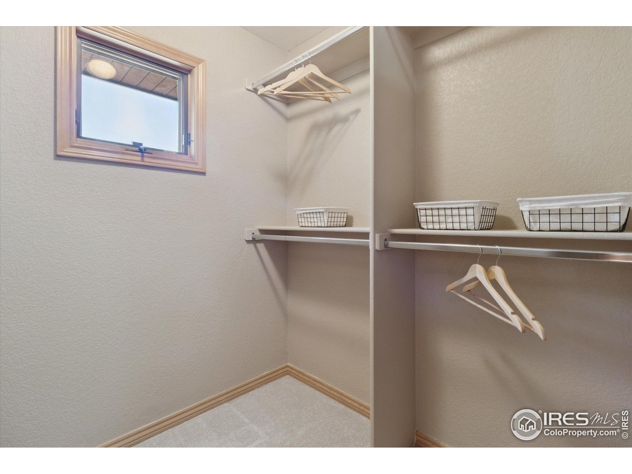 Brighton, Colorado, 80602, United States, 4 Bedrooms Bedrooms, ,4 BathroomsBathrooms,Residential,Active,1952465