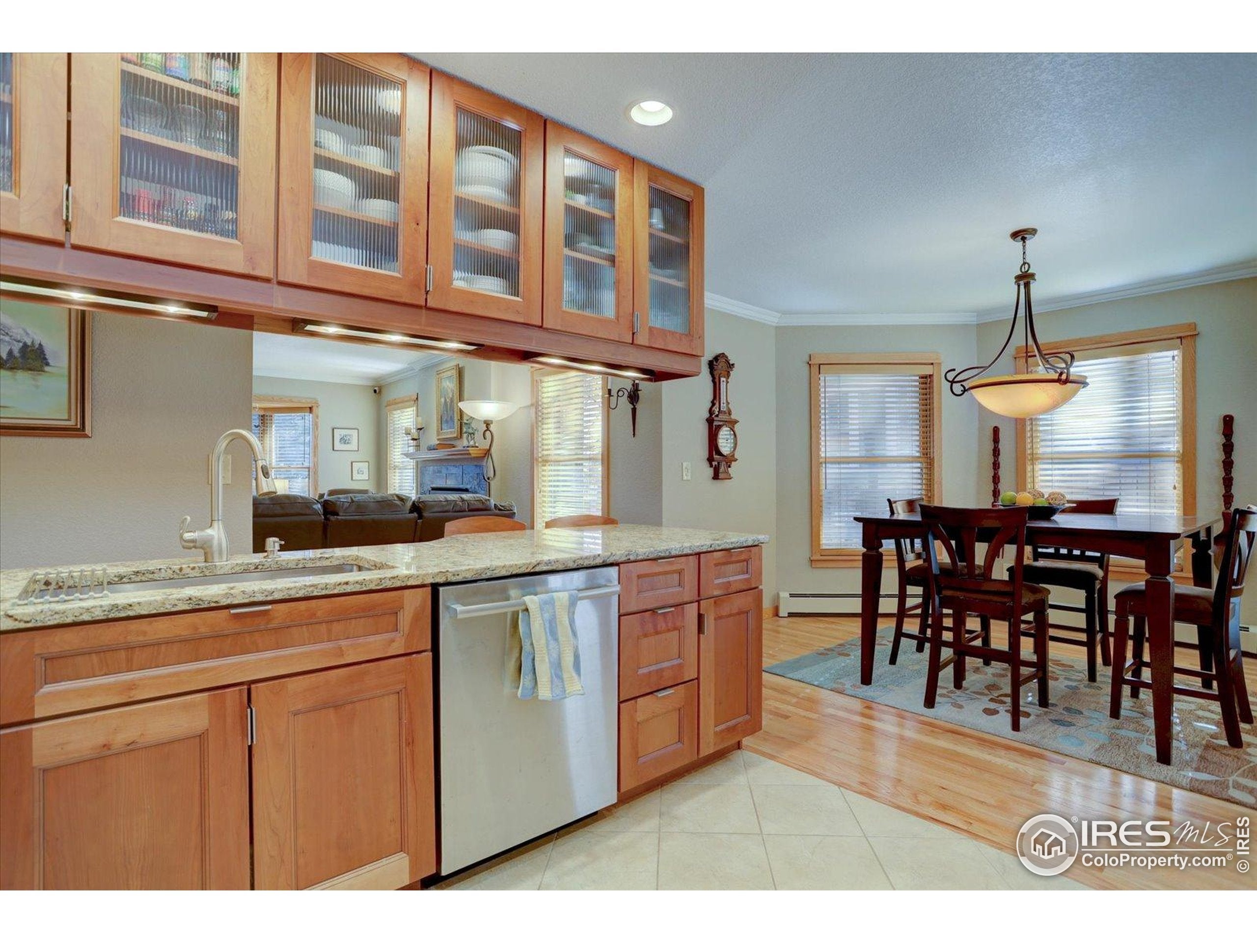 Boulder, Colorado, 80302, United States, 3 Bedrooms Bedrooms, ,4 BathroomsBathrooms,Residential,Active,2008343