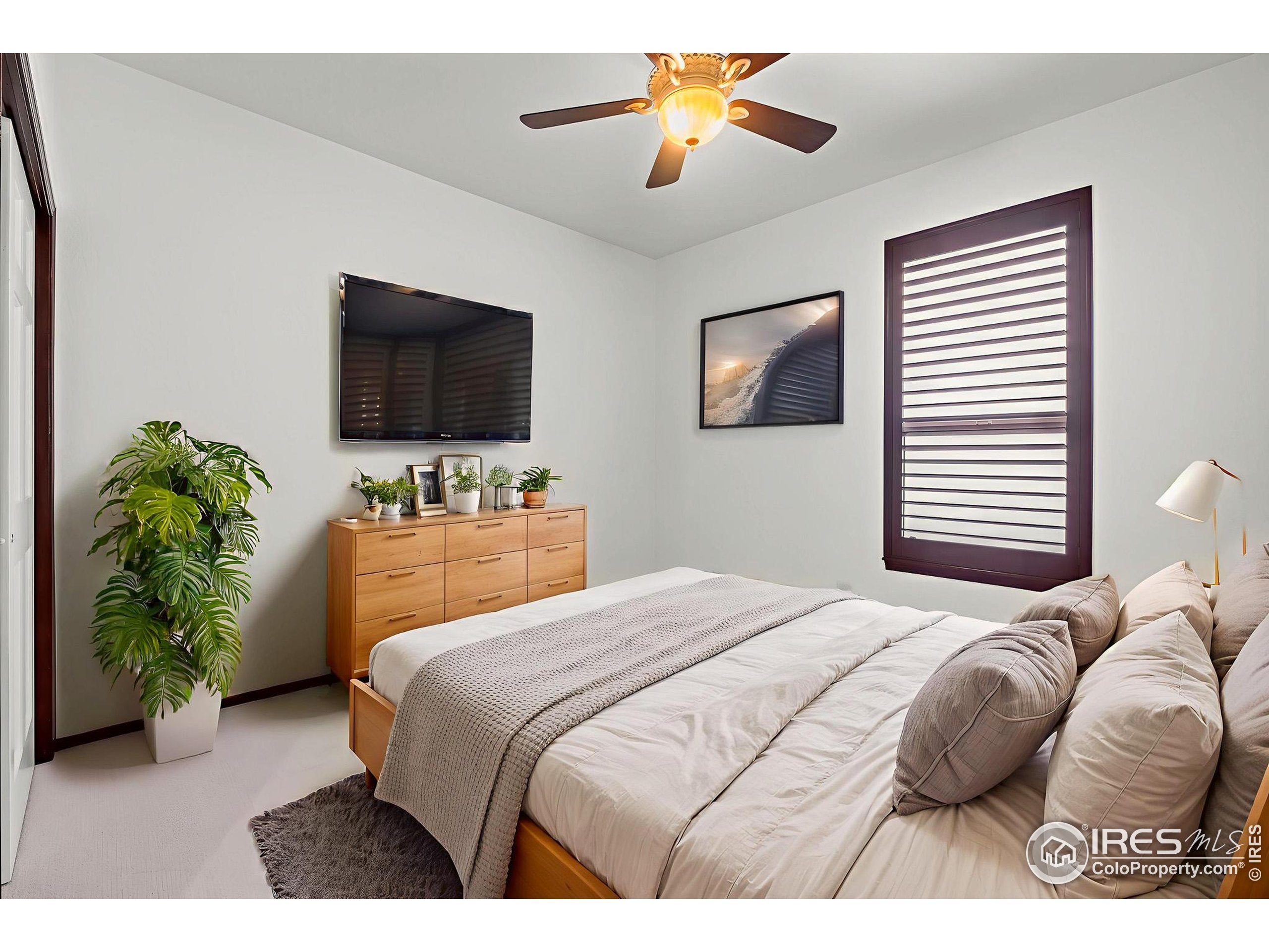 Loveland, Colorado, 80537, United States, 4 Bedrooms Bedrooms, ,3 BathroomsBathrooms,Residential,Active,1922280