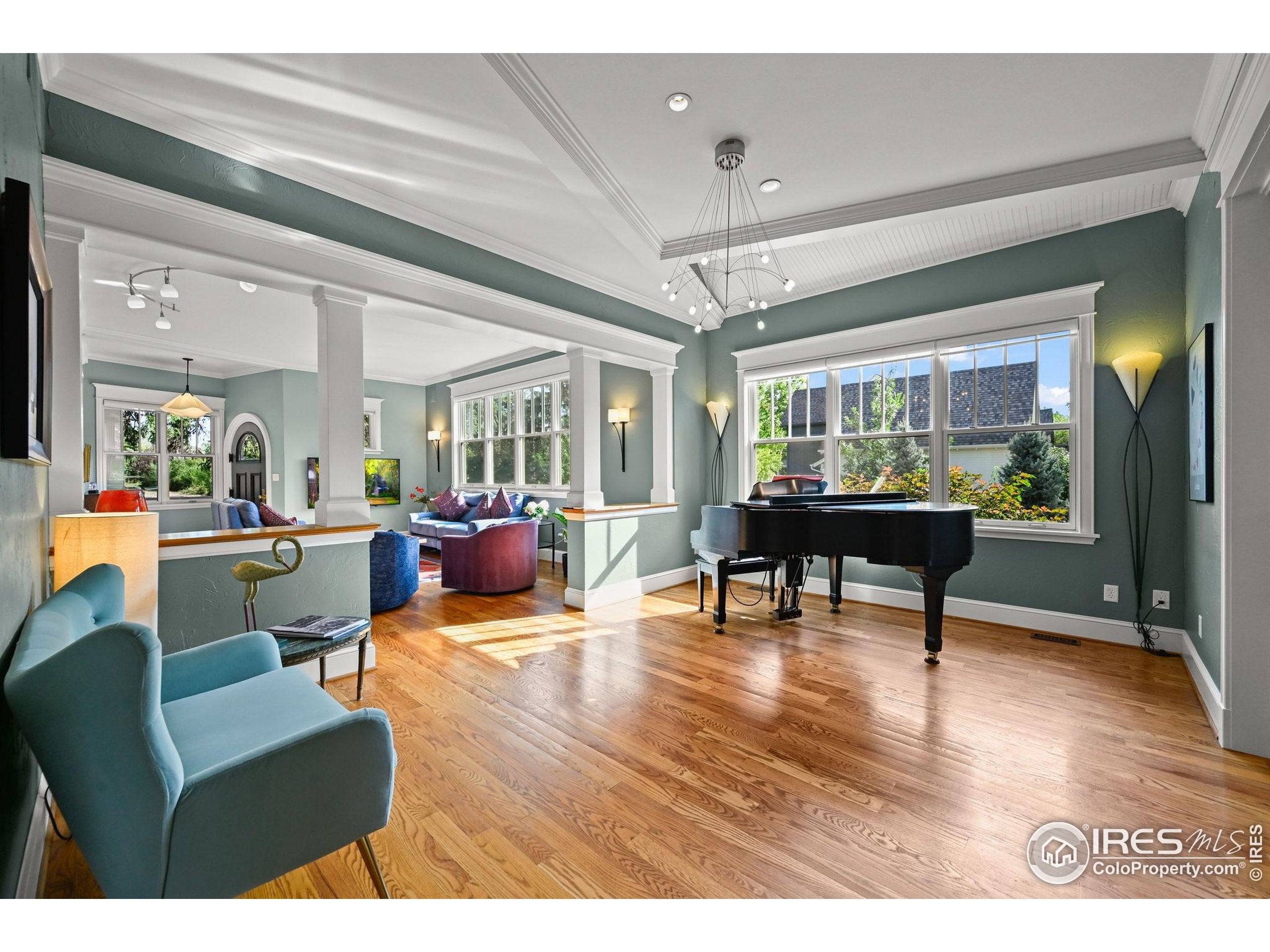 Louisville, Colorado, 80027, United States, 3 Bedrooms Bedrooms, ,3 BathroomsBathrooms,Residential,Pending,1997546