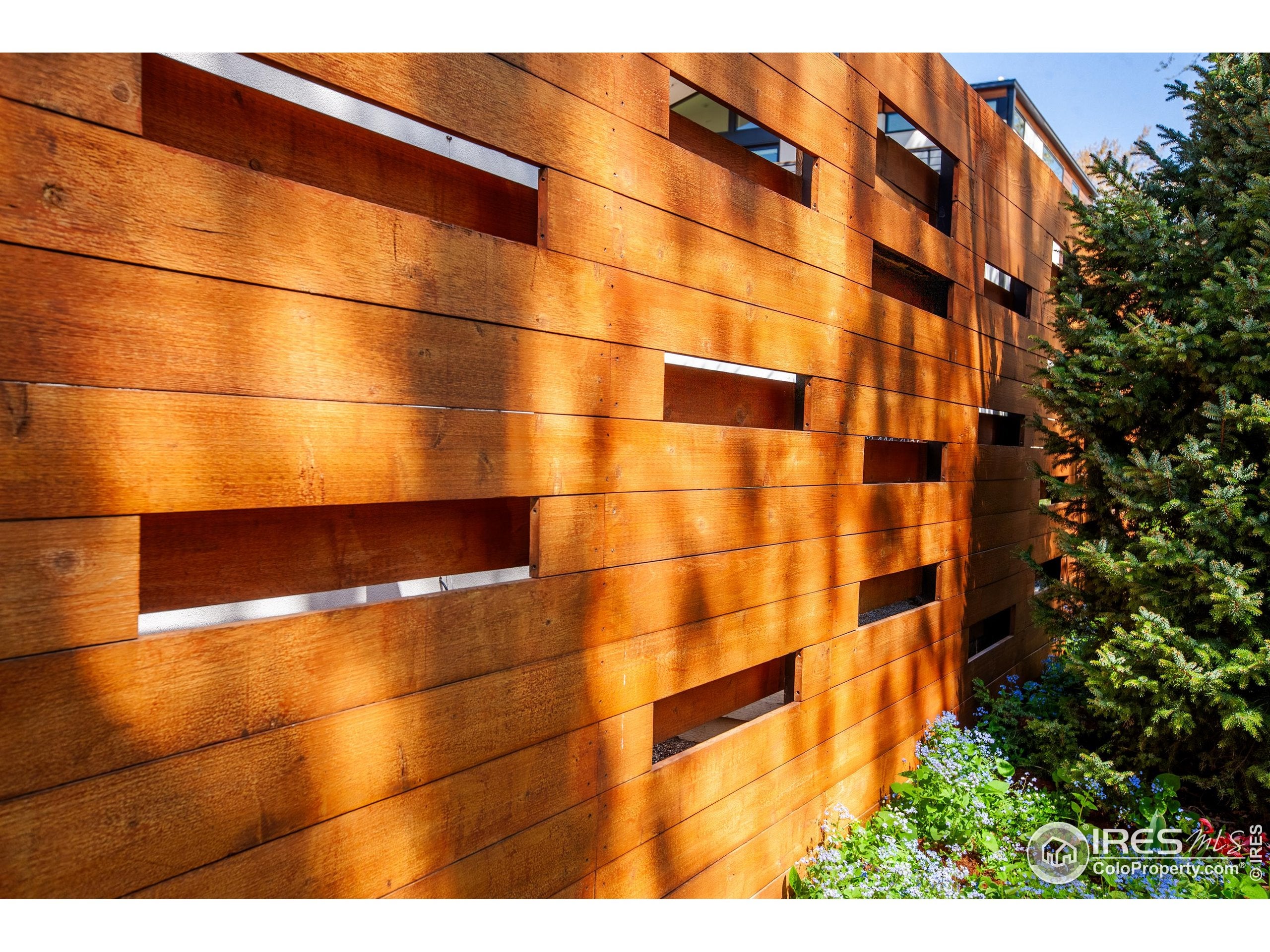 Boulder, Colorado, 80304, United States, 3 Bedrooms Bedrooms, ,3 BathroomsBathrooms,Residential,Active,1997638