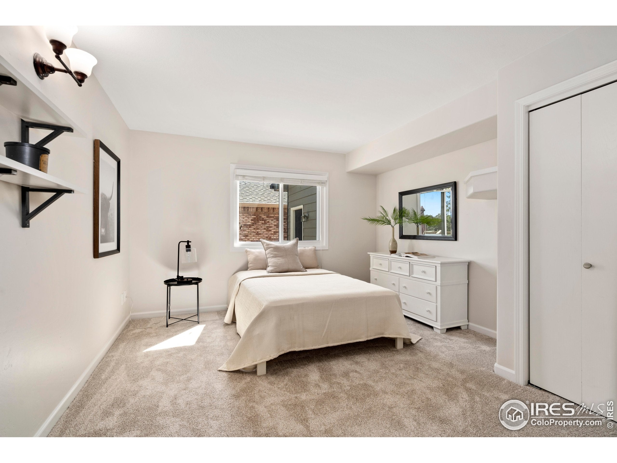 Loveland, Colorado, 80538, United States, 5 Bedrooms Bedrooms, ,3 BathroomsBathrooms,Residential,Active,1904189
