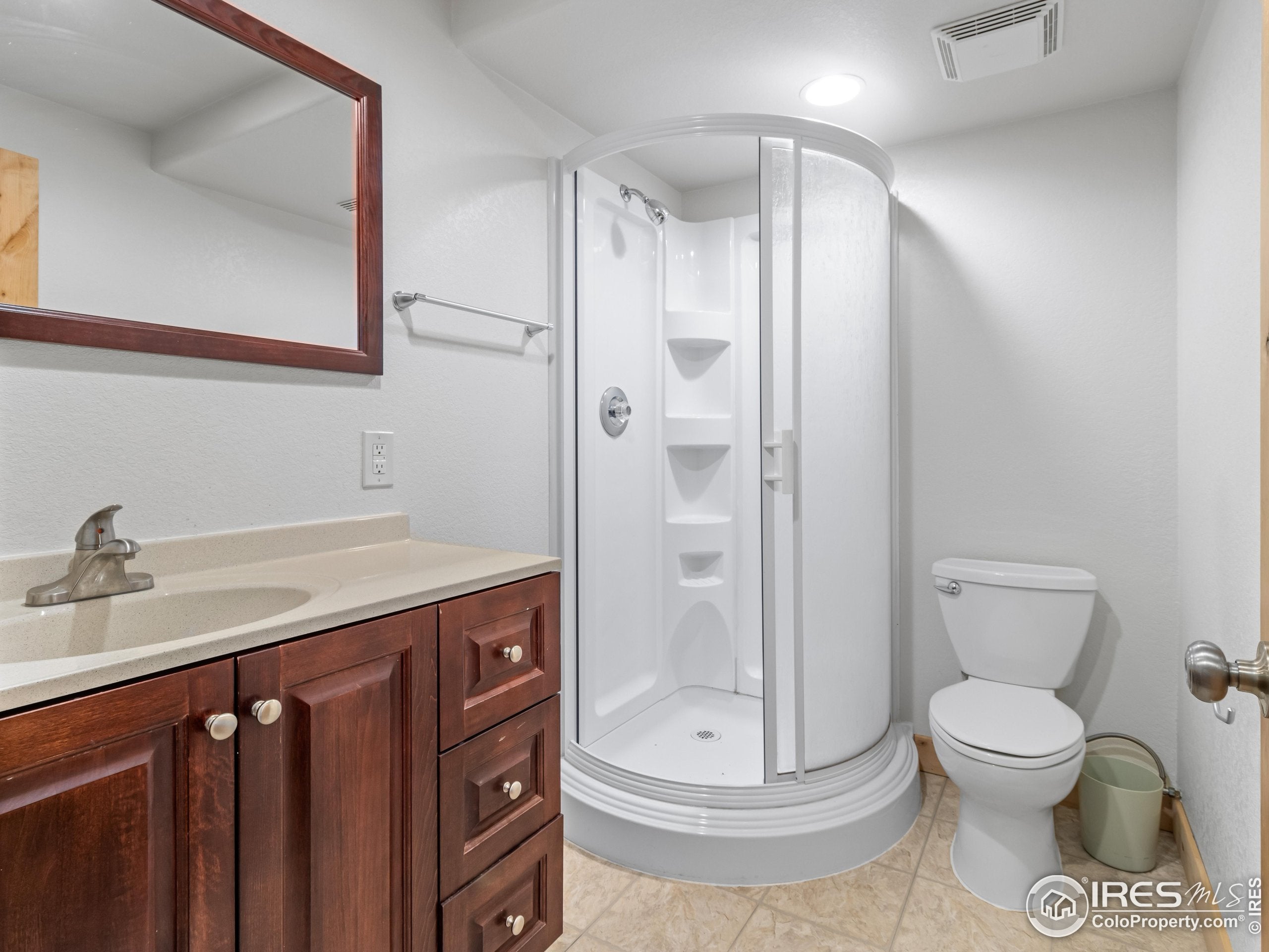 Estes Park, Colorado, 80517, United States, 5 Bedrooms Bedrooms, ,4 BathroomsBathrooms,Residential,Contingent,1824567