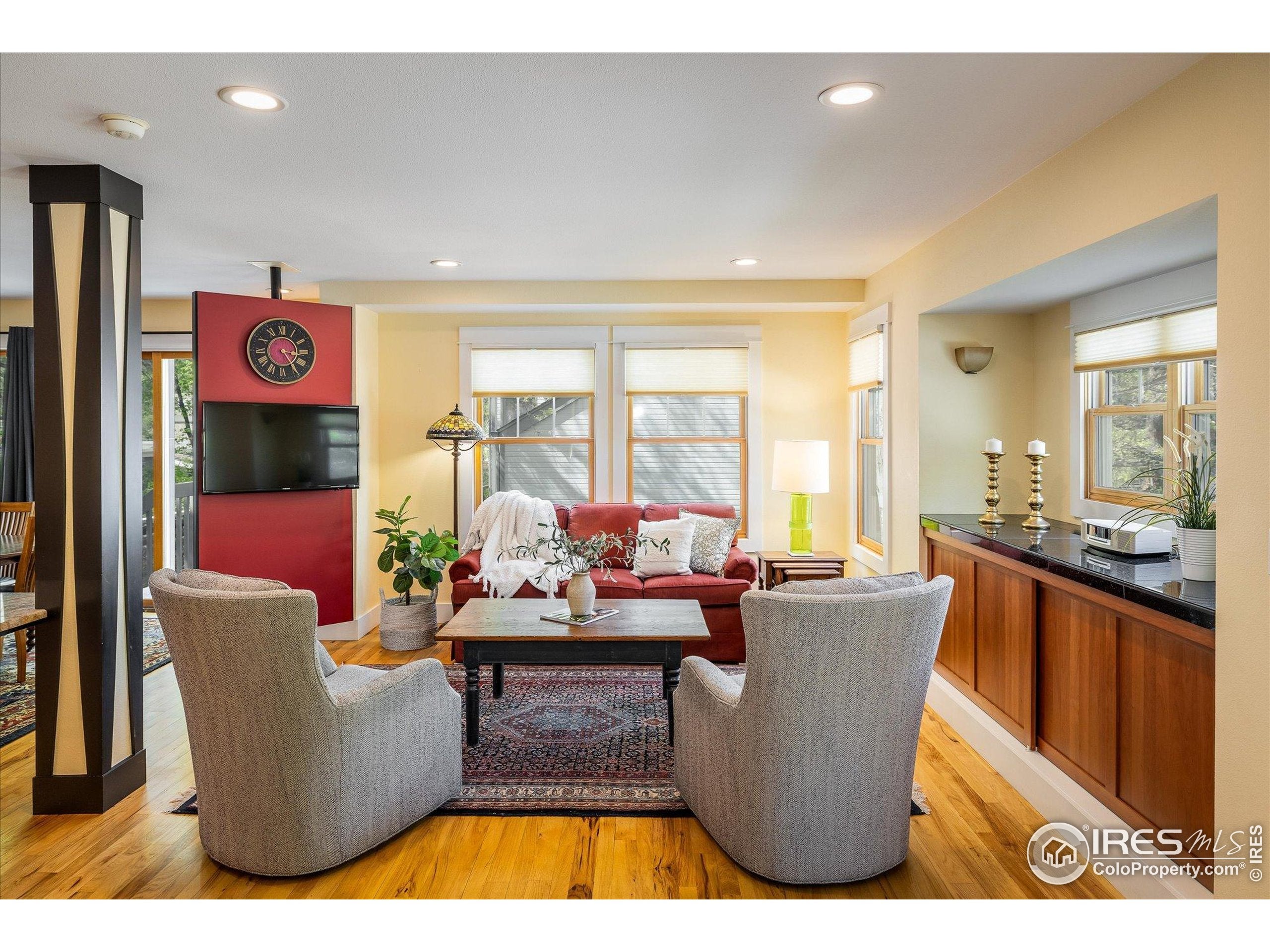 Boulder, Colorado, 80303, United States, 3 Bedrooms Bedrooms, ,4 BathroomsBathrooms,Residential,Active,1820373