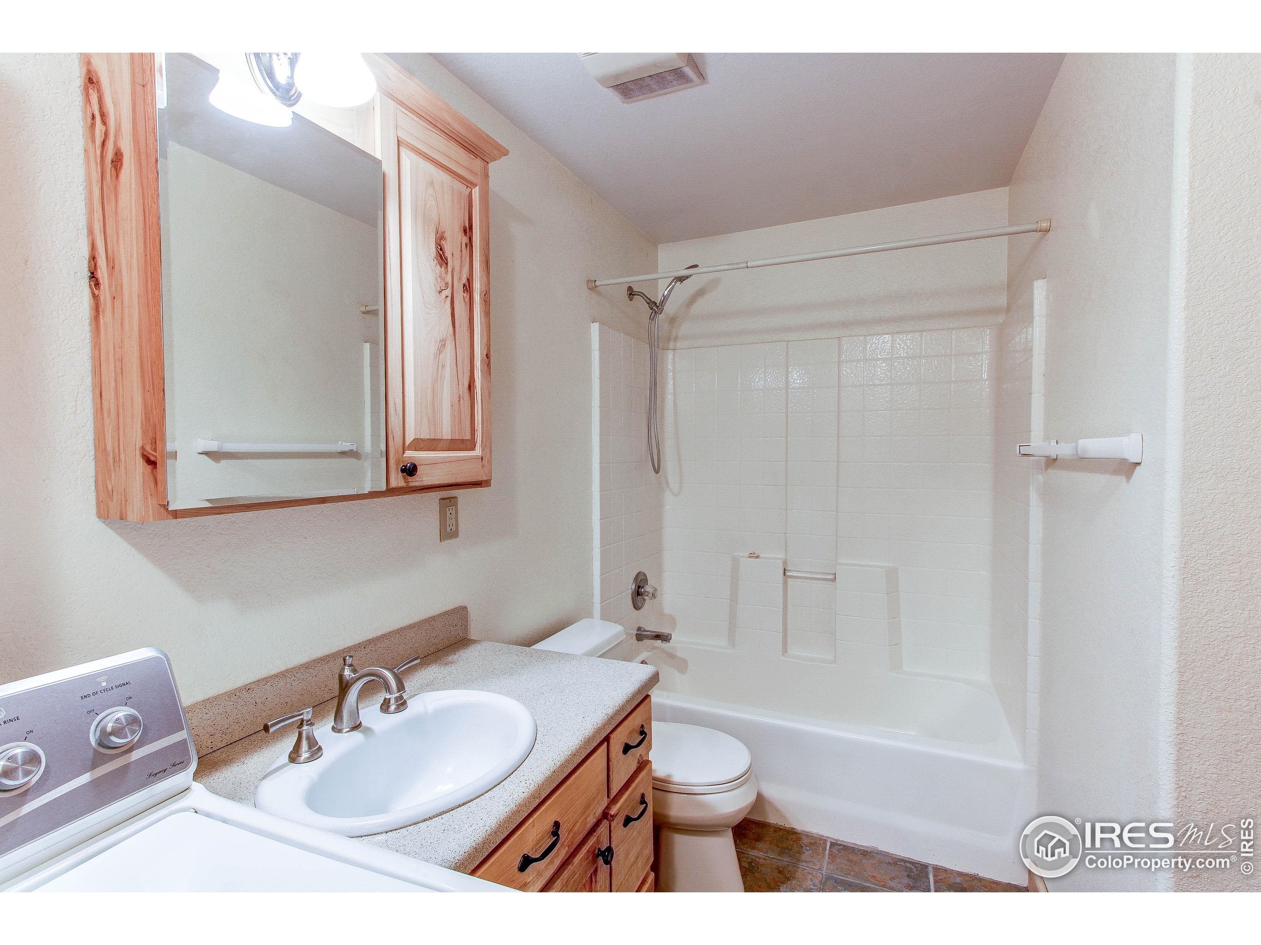 Berthoud, Colorado, 80513, United States, 5 Bedrooms Bedrooms, ,6 BathroomsBathrooms,Residential,Active,1877780