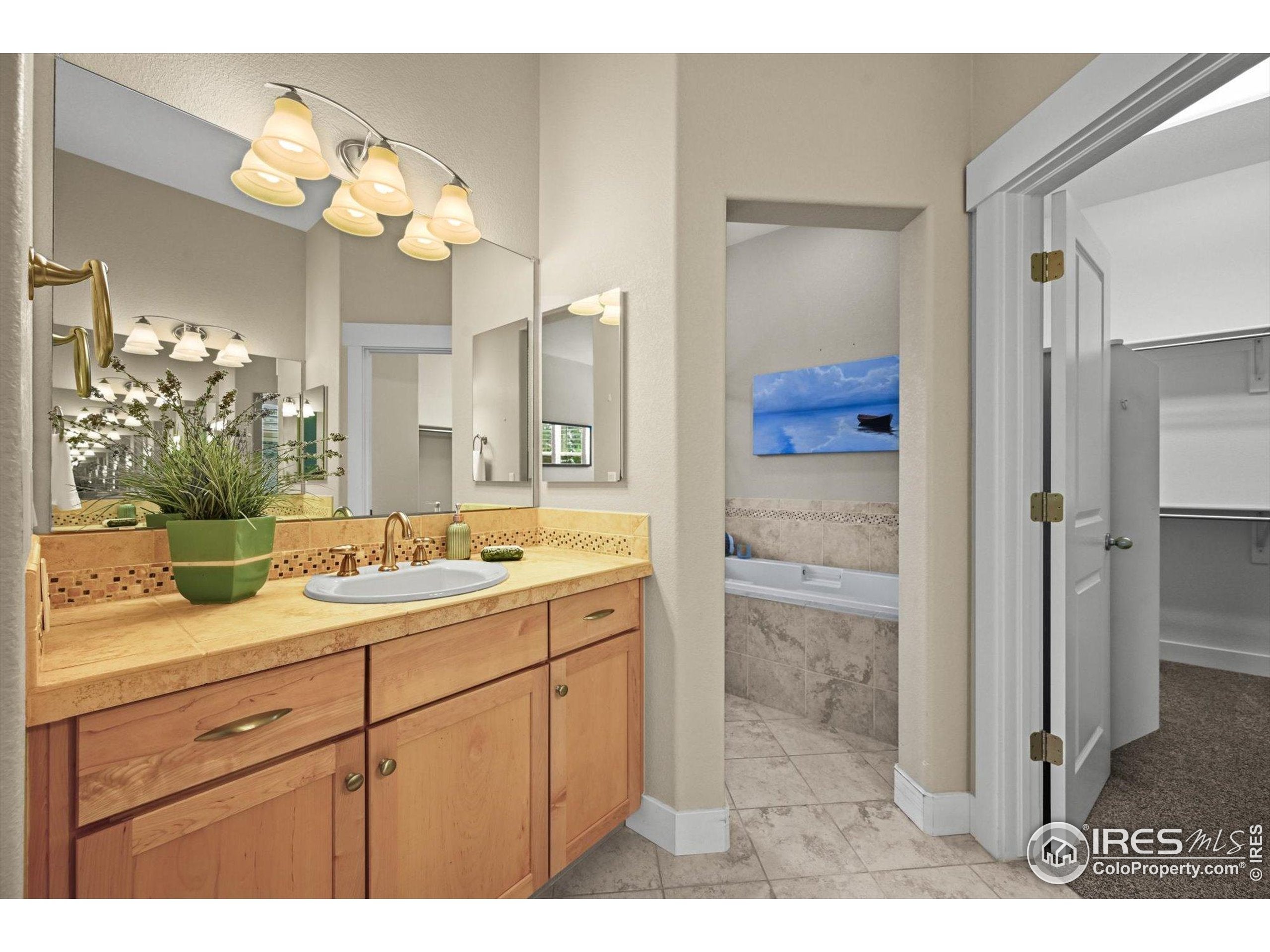 Lafayette, Colorado, 80026, United States, 4 Bedrooms Bedrooms, ,3 BathroomsBathrooms,Residential,Active,1997558