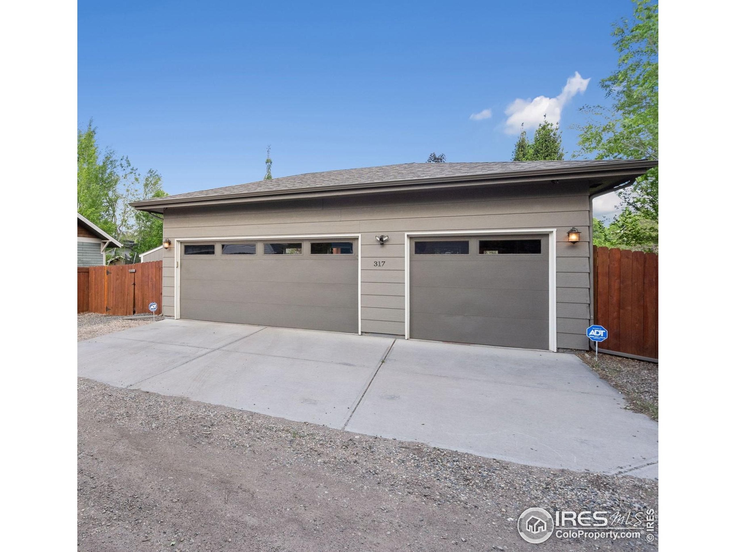 Fort Collins, Colorado, 80521, United States, 3 Bedrooms Bedrooms, ,5 BathroomsBathrooms,Residential,Active,1821975