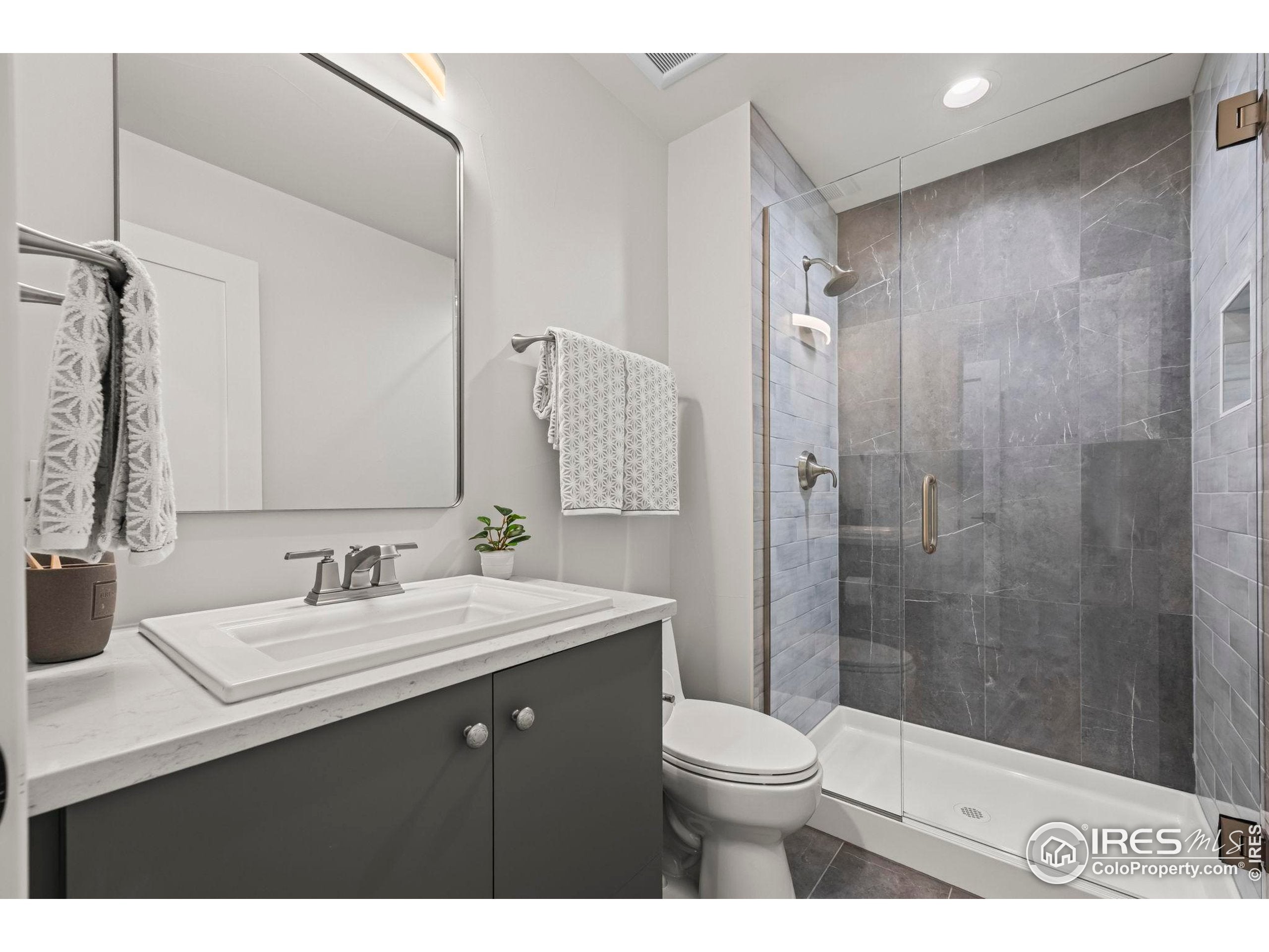 Lafayette, Colorado, 80026, United States, 5 Bedrooms Bedrooms, ,7 BathroomsBathrooms,Residential,Active,2006932