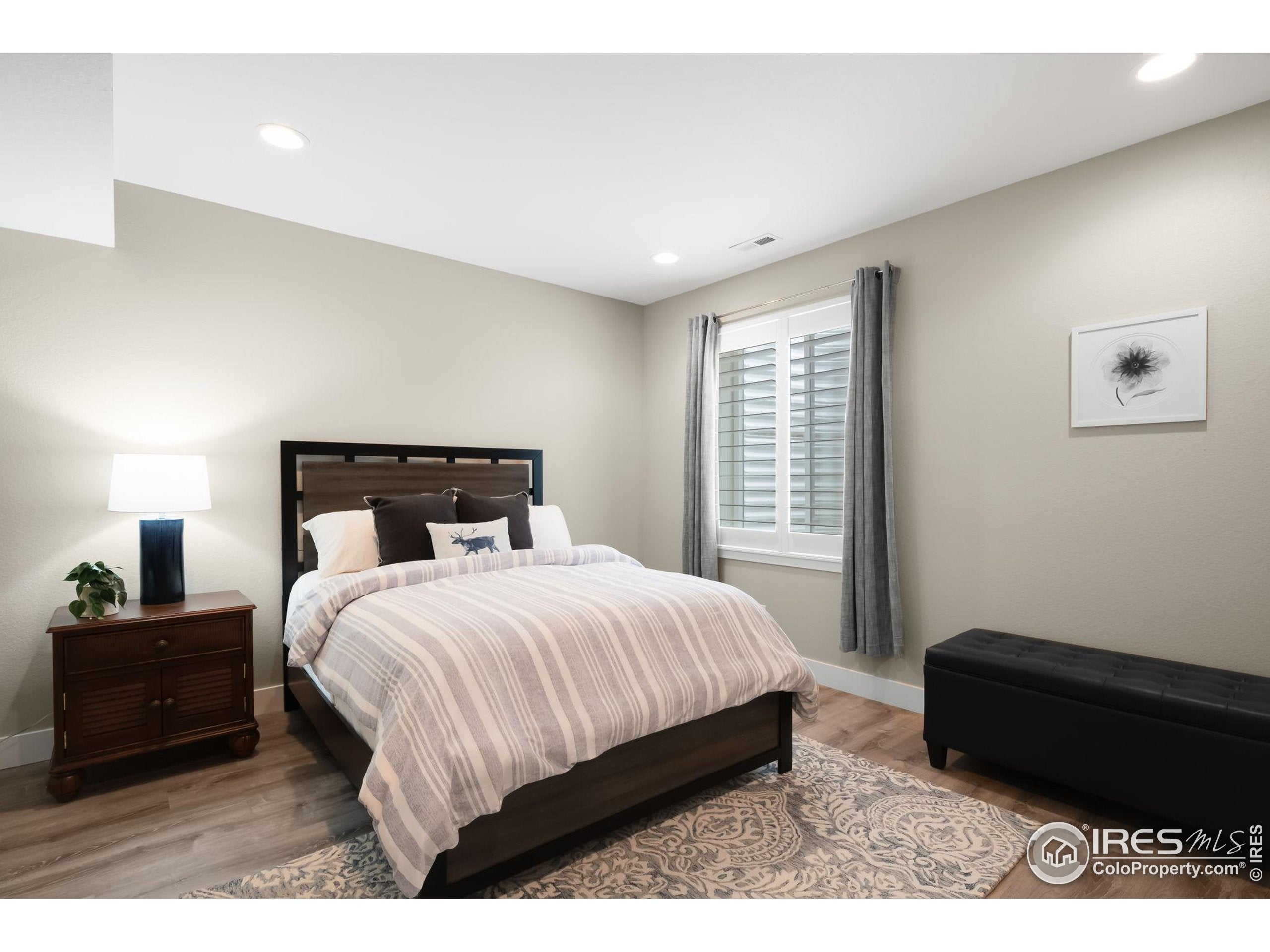 Golden, Colorado, 80403, United States, 5 Bedrooms Bedrooms, ,4 BathroomsBathrooms,Residential,Active,1945502