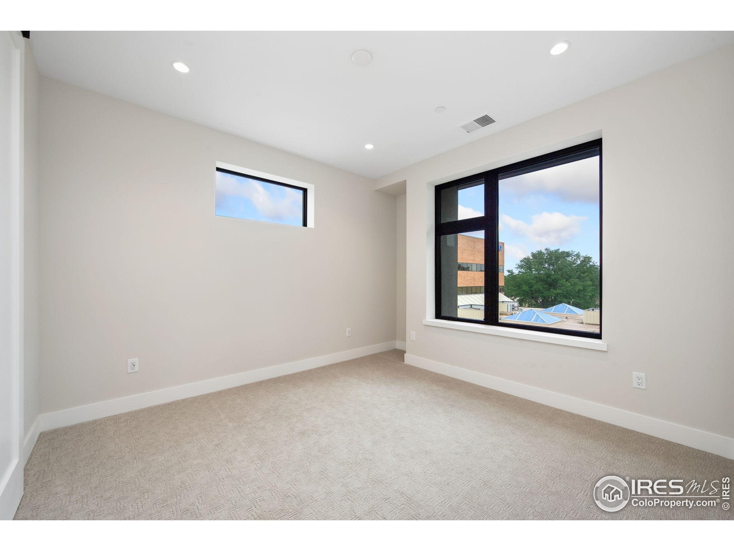 Loveland, Colorado, 80537, United States, 2 Bedrooms Bedrooms, ,3 BathroomsBathrooms,Residential,Active,1884717