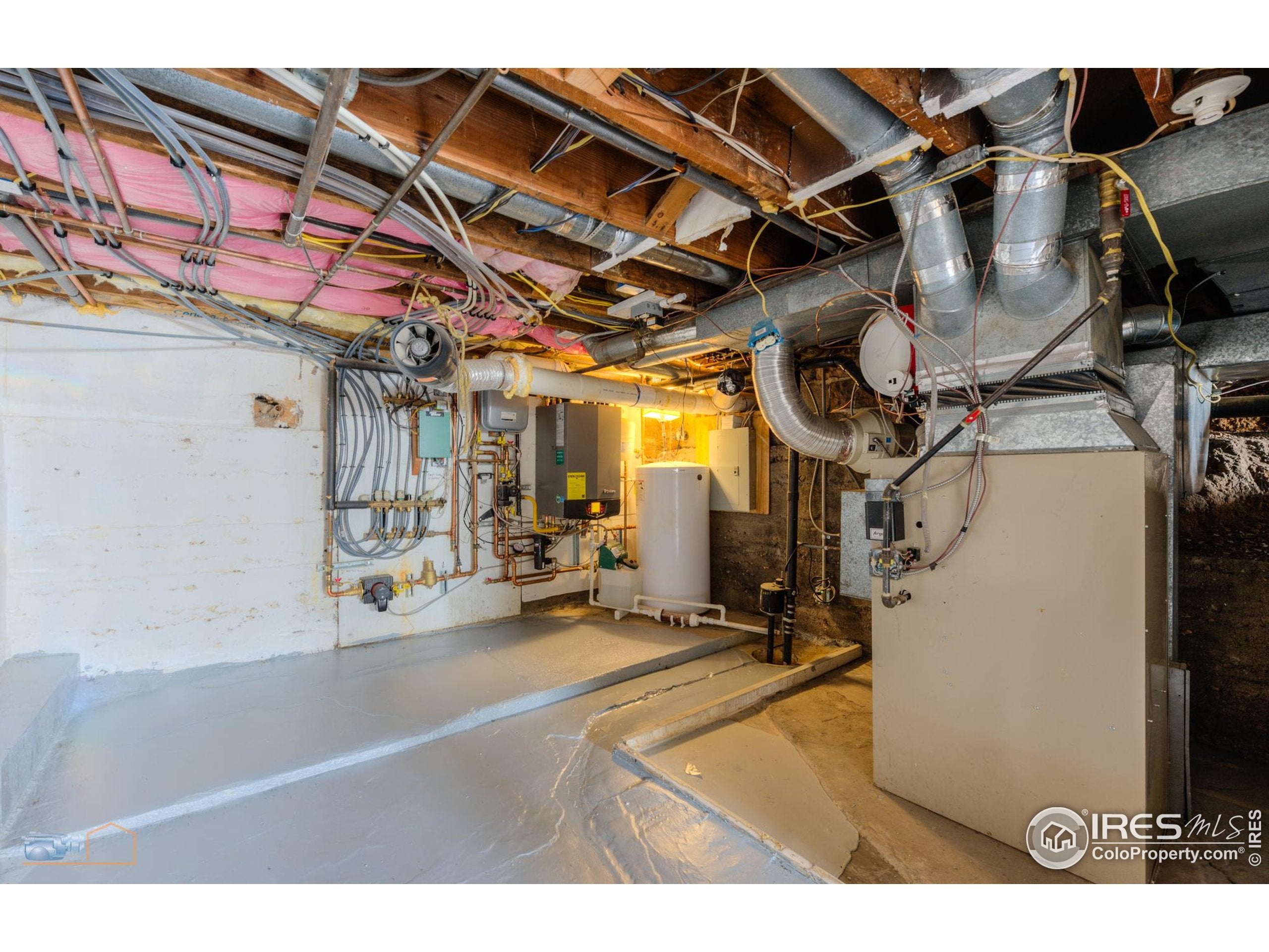 Boulder, Colorado, 80304, United States, 4 Bedrooms Bedrooms, ,3 BathroomsBathrooms,Residential,Active,1997639