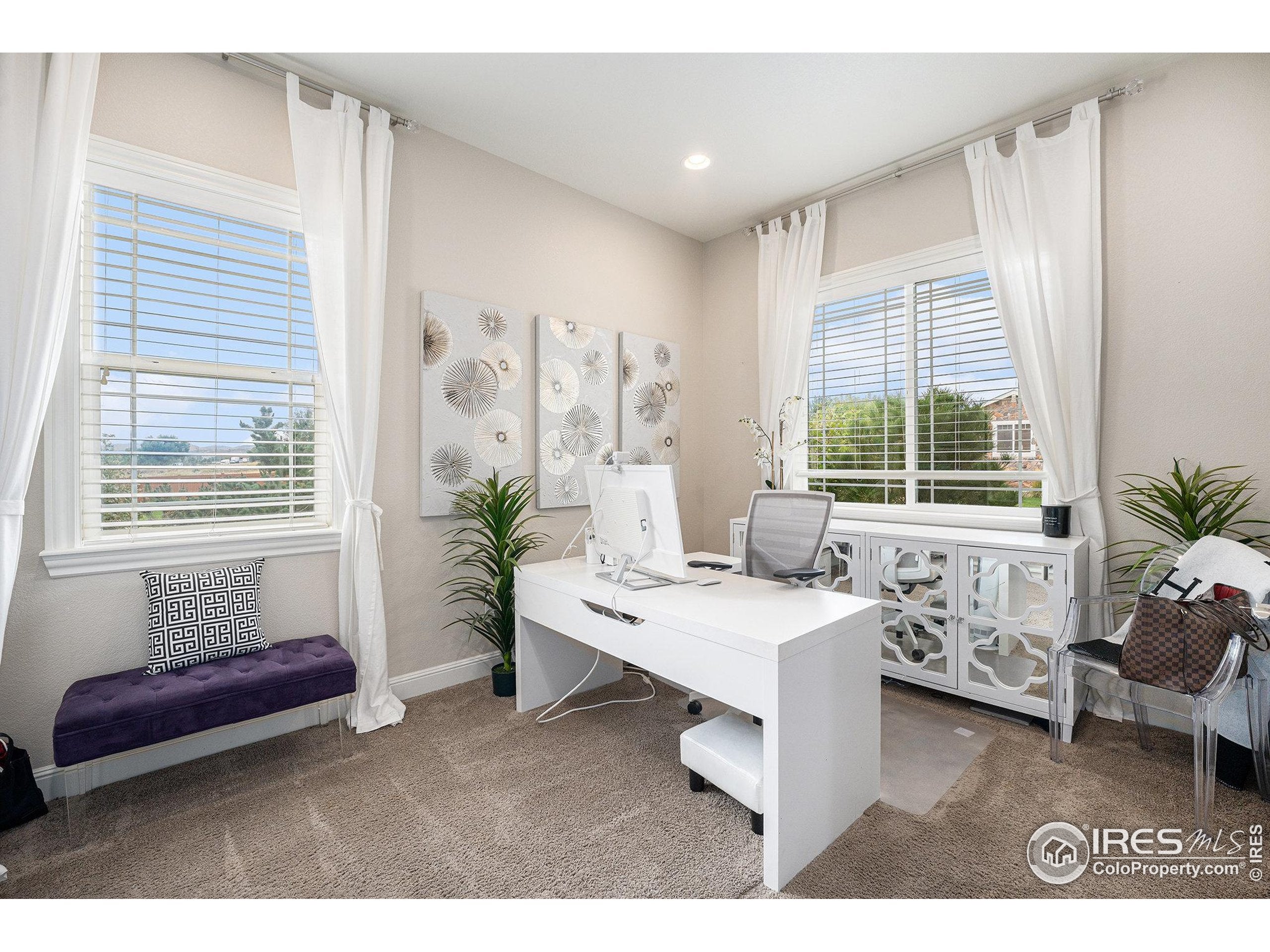 Arvada, Colorado, 80403, United States, 4 Bedrooms Bedrooms, ,5 BathroomsBathrooms,Residential,Active,1952032