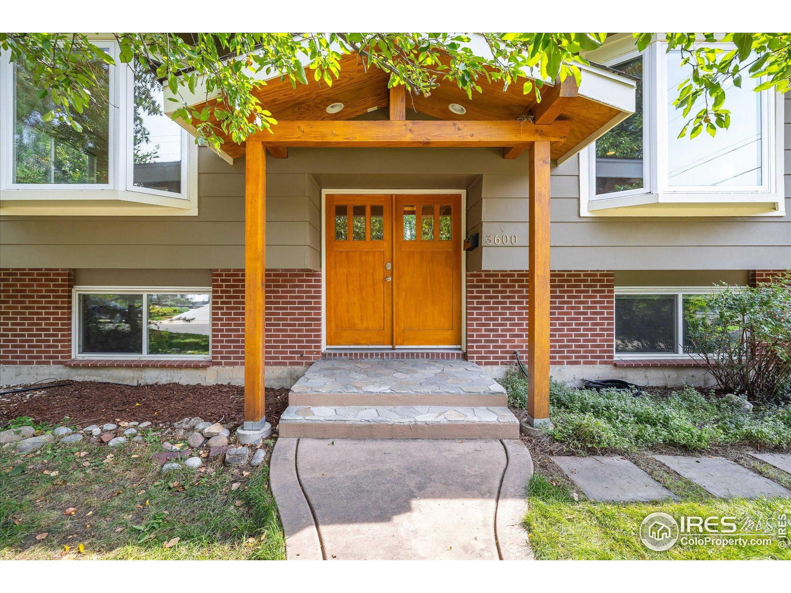 Boulder, Colorado, 80304, United States, 3 Bedrooms Bedrooms, ,2 BathroomsBathrooms,Residential,Active,1943829
