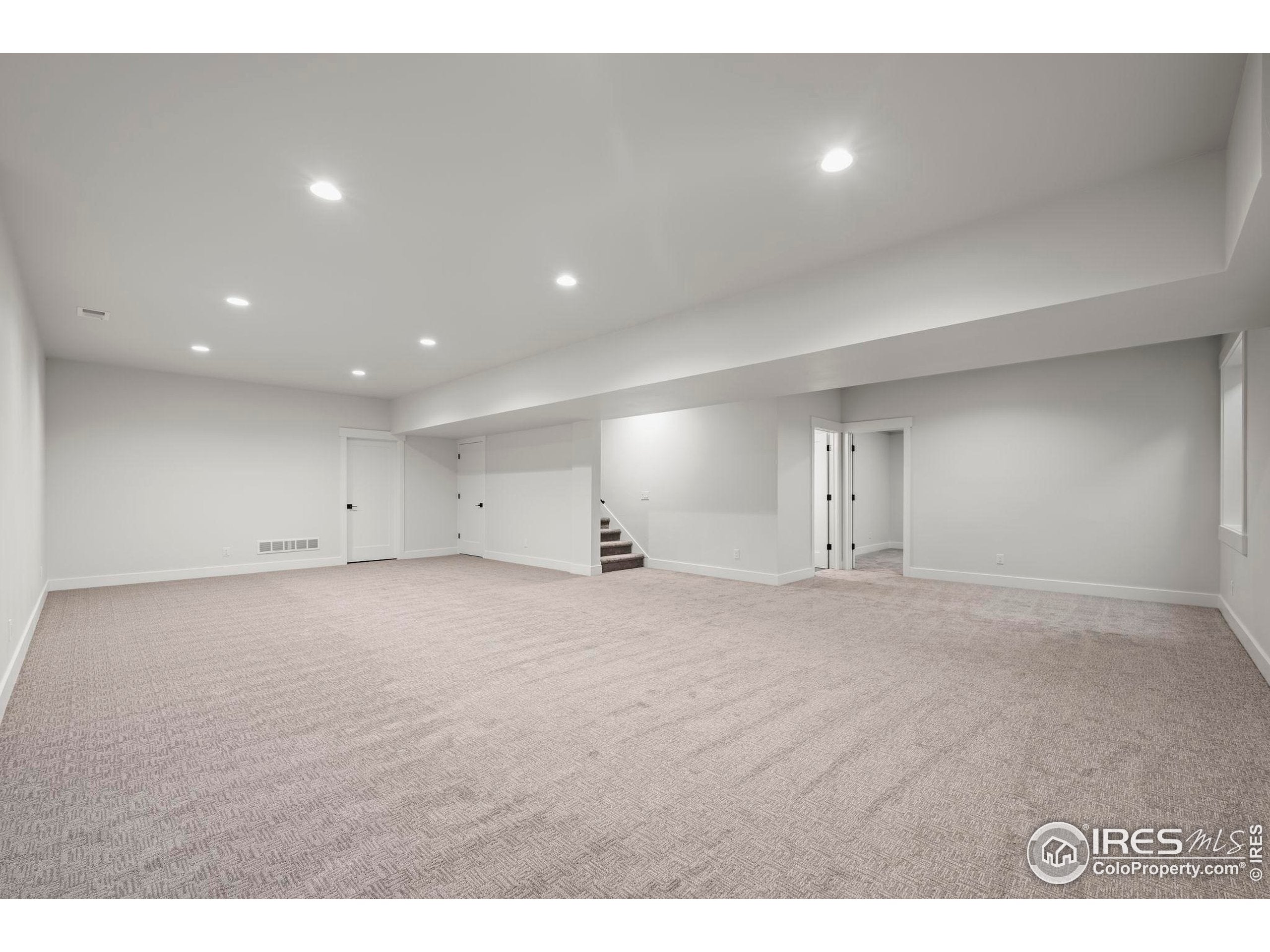 Lafayette, Colorado, 80026, United States, 5 Bedrooms Bedrooms, ,7 BathroomsBathrooms,Residential,Active,2006932