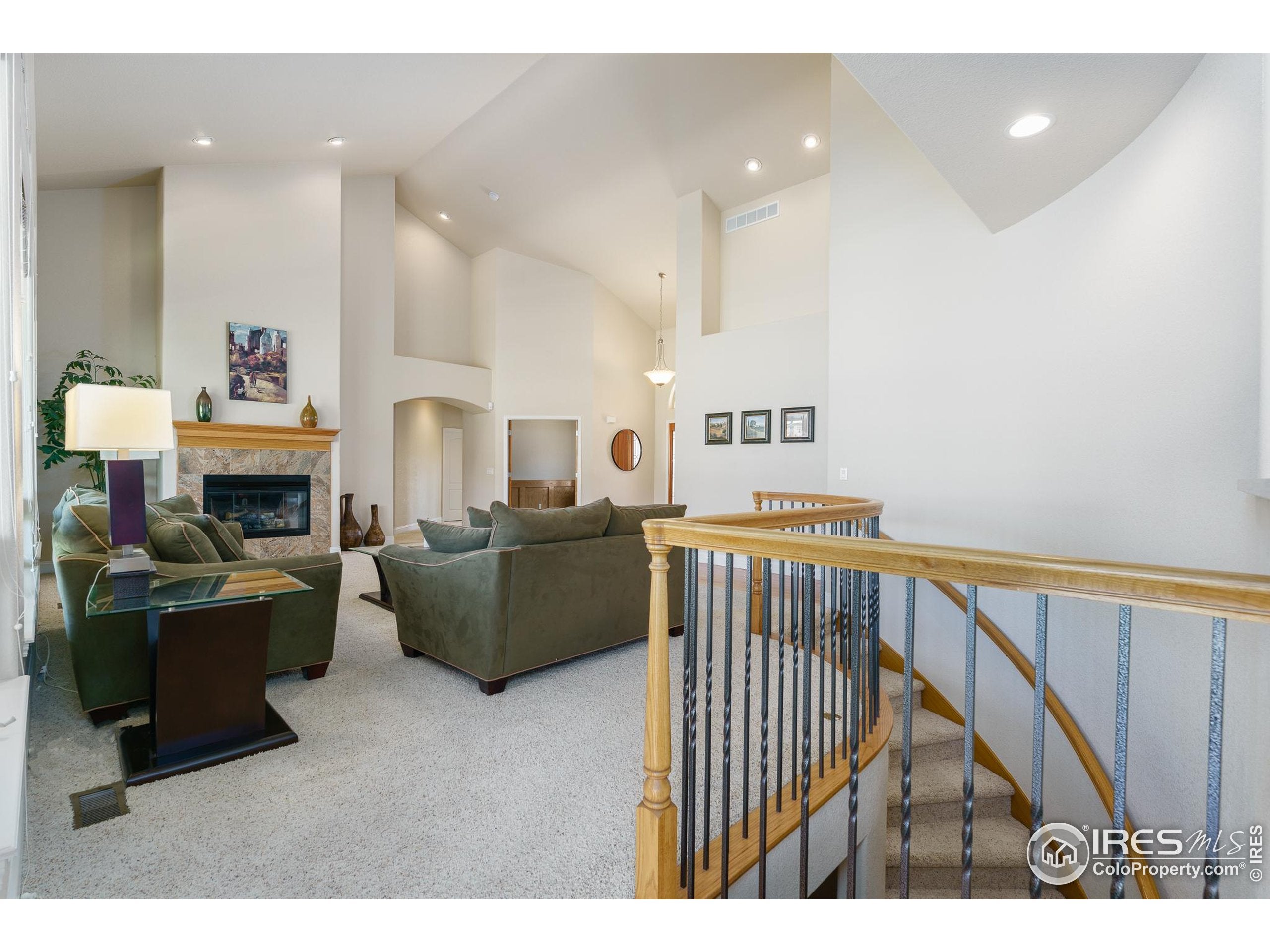 Arvada, Colorado, 80005, United States, 4 Bedrooms Bedrooms, ,4 BathroomsBathrooms,Residential,Active,1922299