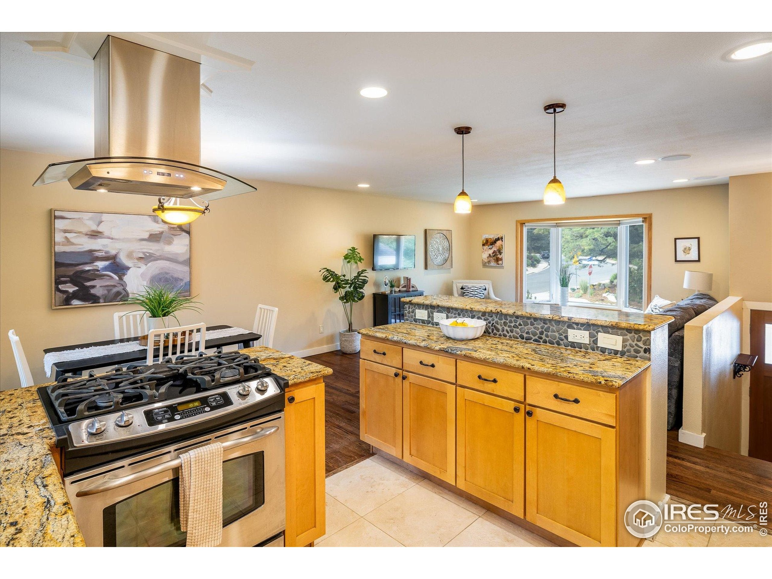 Boulder, Colorado, 80304, United States, 3 Bedrooms Bedrooms, ,2 BathroomsBathrooms,Residential,Active,1943829