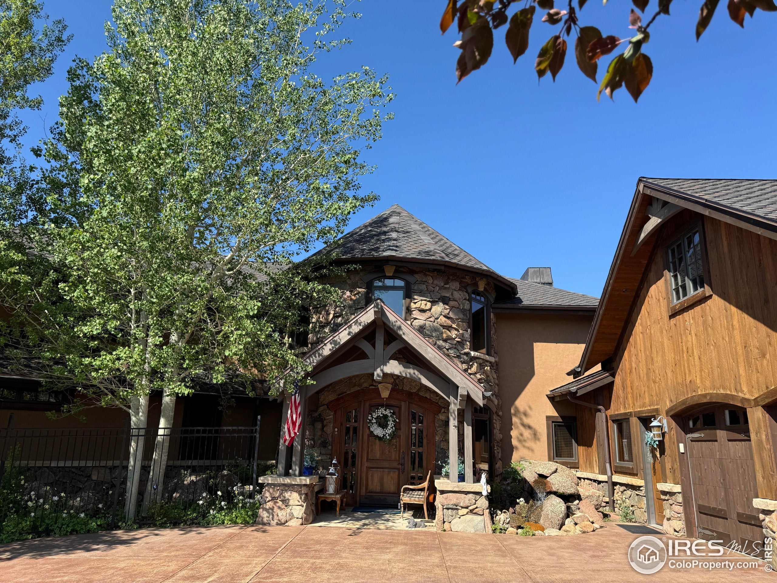Estes Park, Colorado, 80517, United States, ,4 BathroomsBathrooms,Residential,Active,1702117