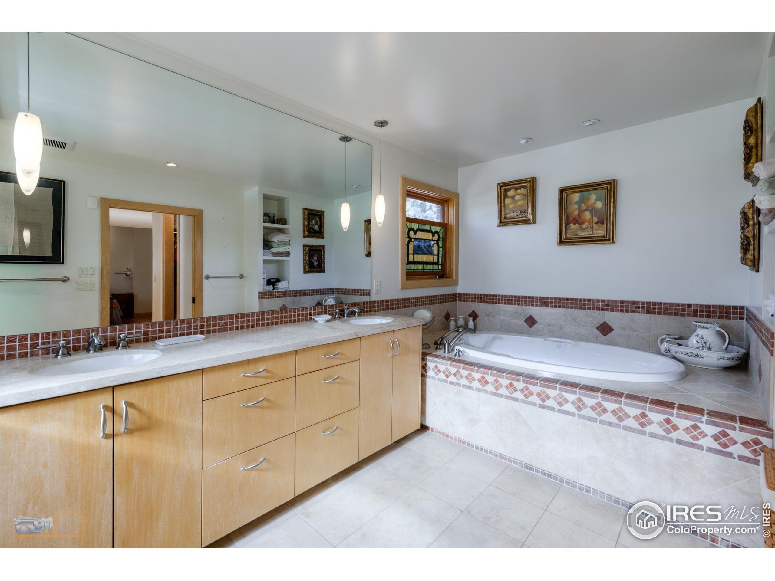 Boulder, Colorado, 80304, United States, 3 Bedrooms Bedrooms, ,4 BathroomsBathrooms,Residential,Active,1997559