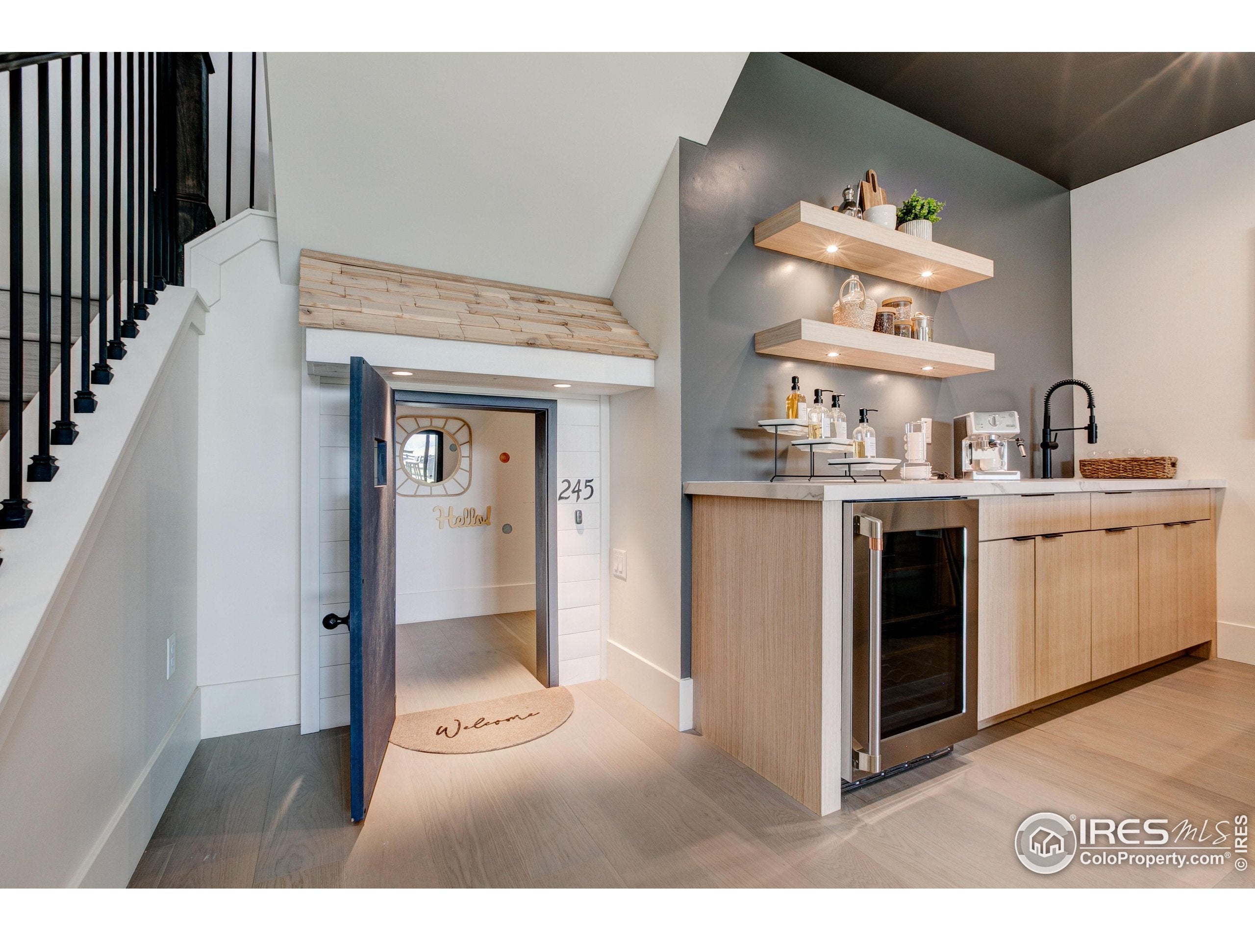 Berthoud, Colorado, 80513, United States, 4 Bedrooms Bedrooms, ,8 BathroomsBathrooms,Residential,Active,2012195