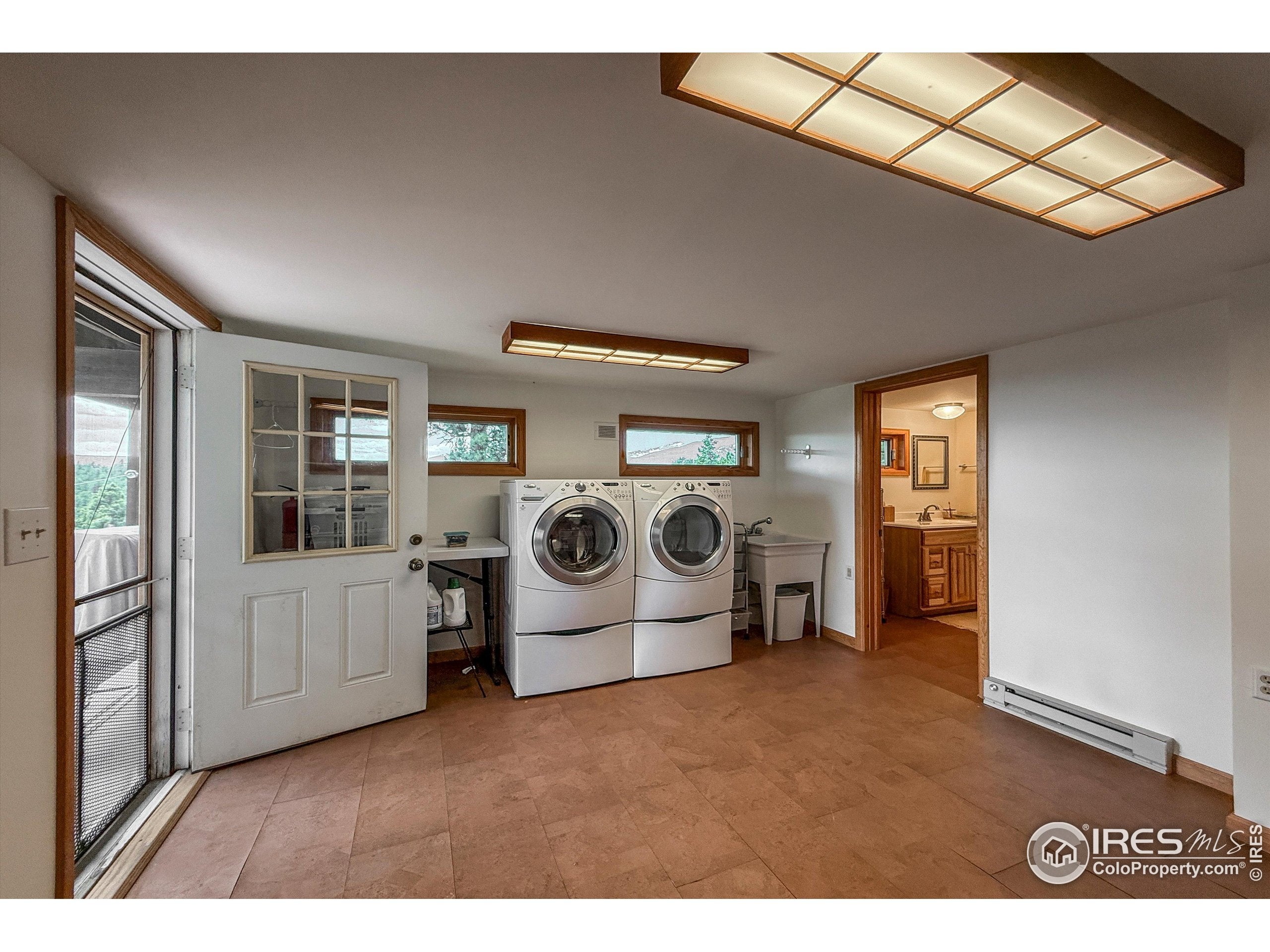 Lyons, Colorado, 80540, United States, 2 Bedrooms Bedrooms, ,2 BathroomsBathrooms,Residential,Active,1876678