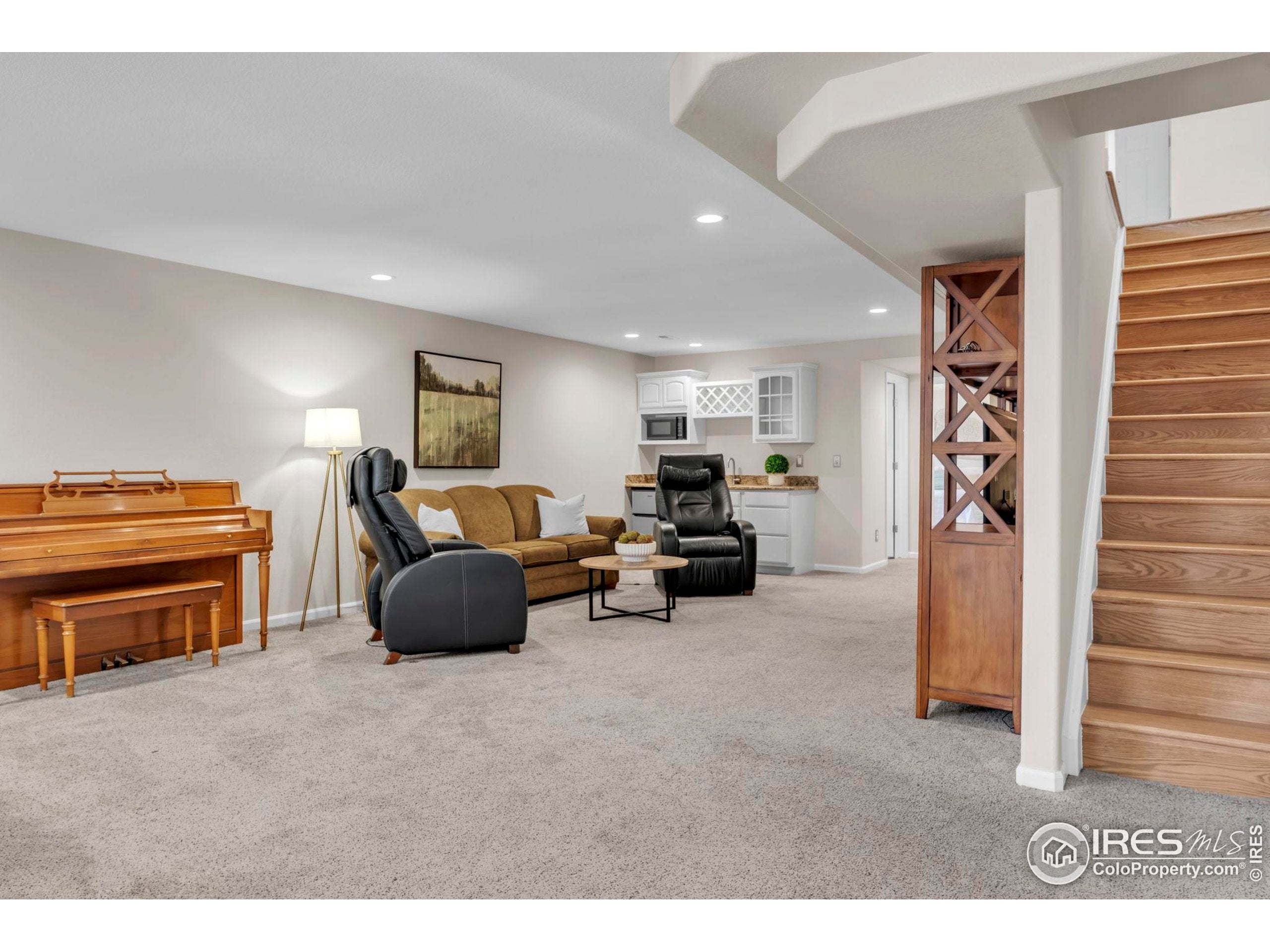 Louisville, Colorado, 80027, United States, 3 Bedrooms Bedrooms, ,3 BathroomsBathrooms,Residential,Active,1944039